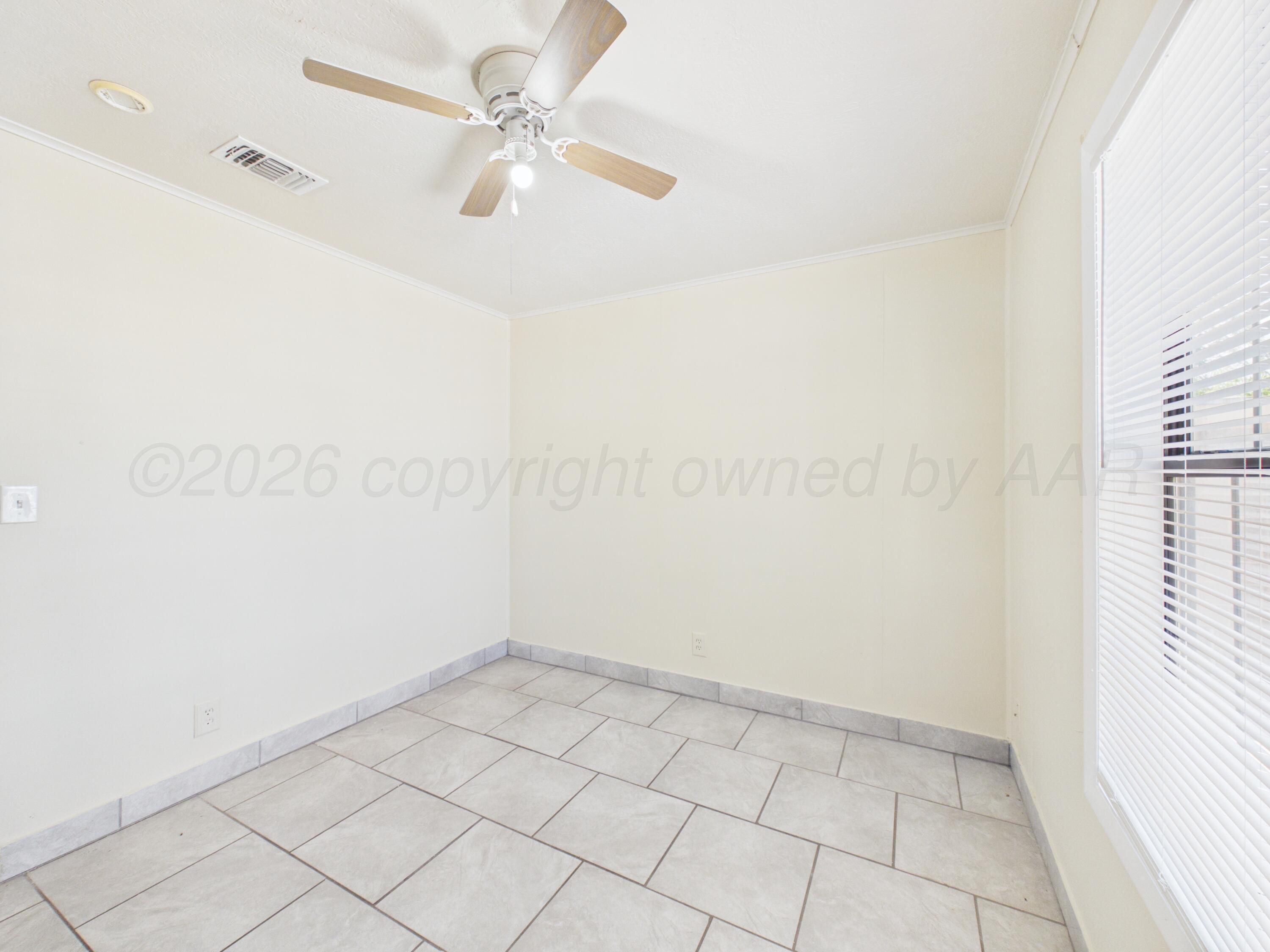 820 Russell Street Property Photo 15