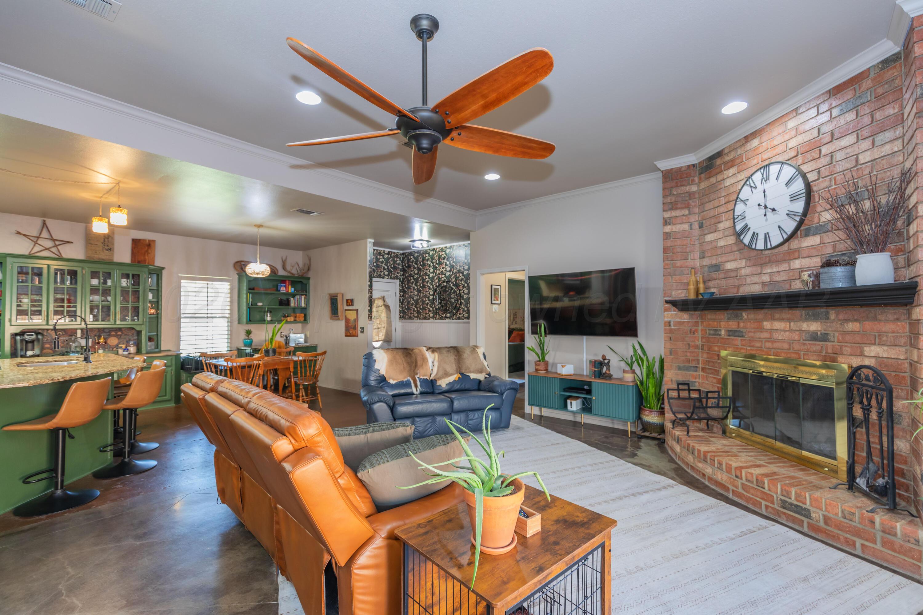 6 Yucca Circle Property Photo 2
