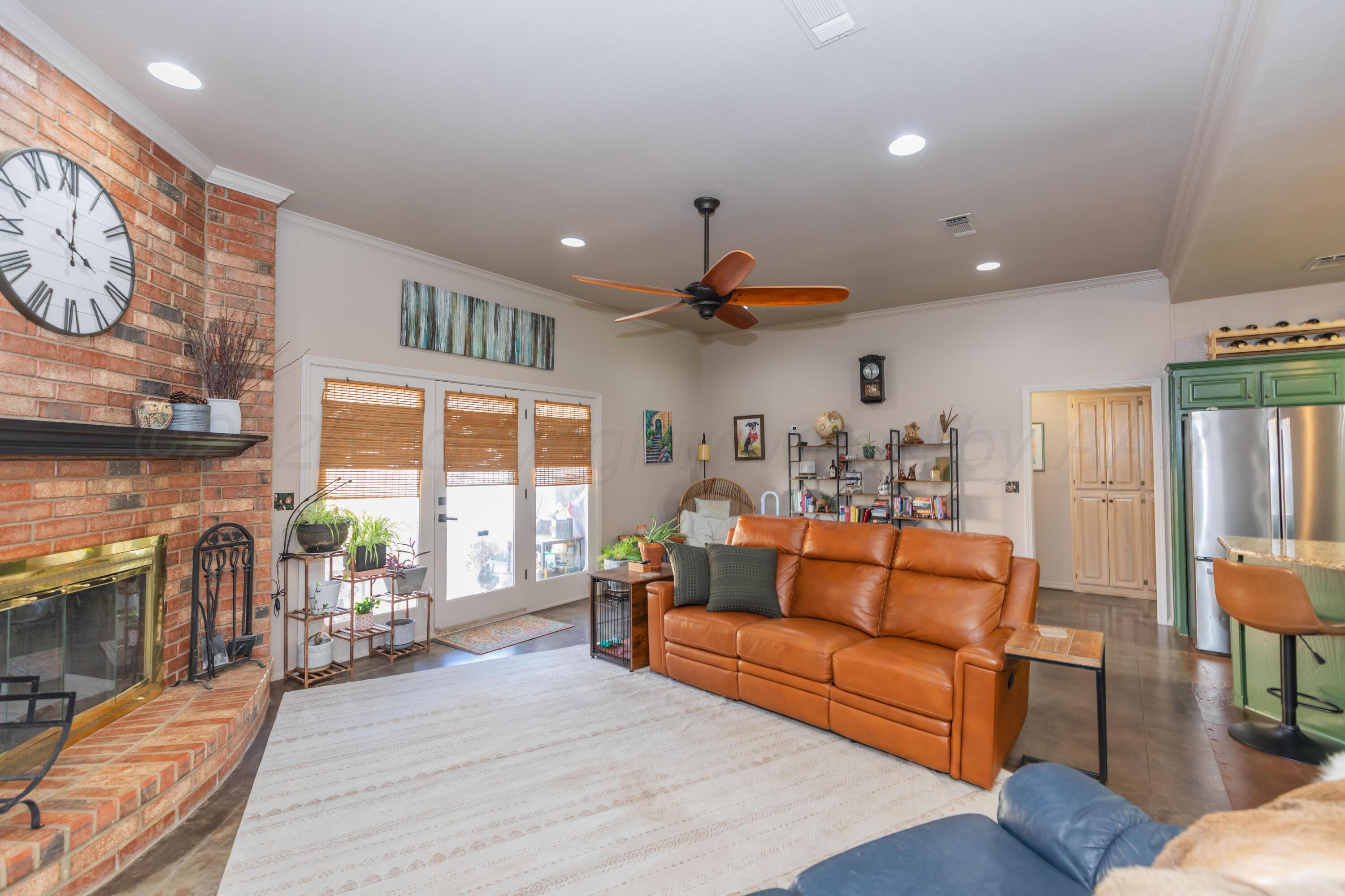 6 Yucca Circle Property Photo 10