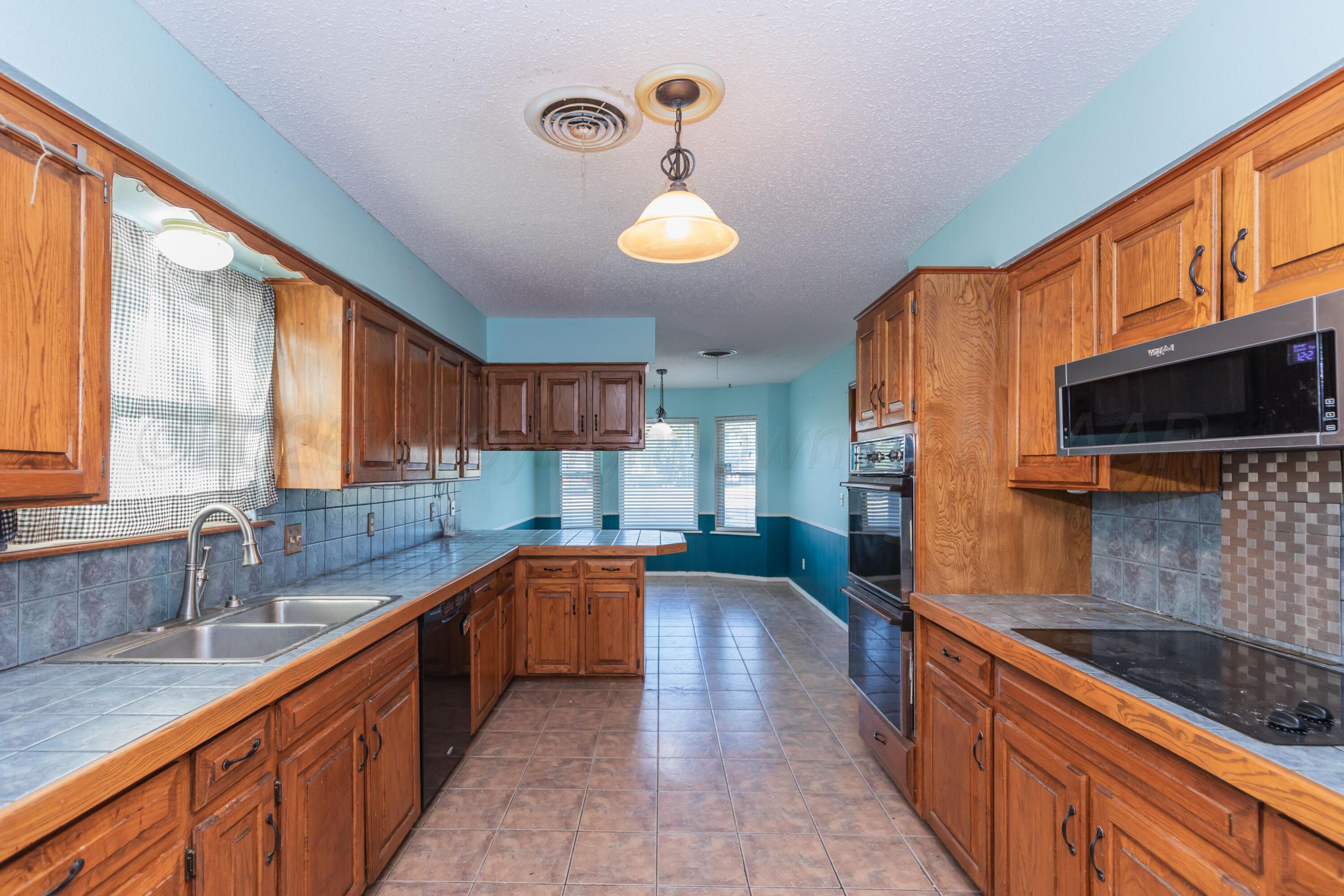 6013 Princeton Street Property Photo 5