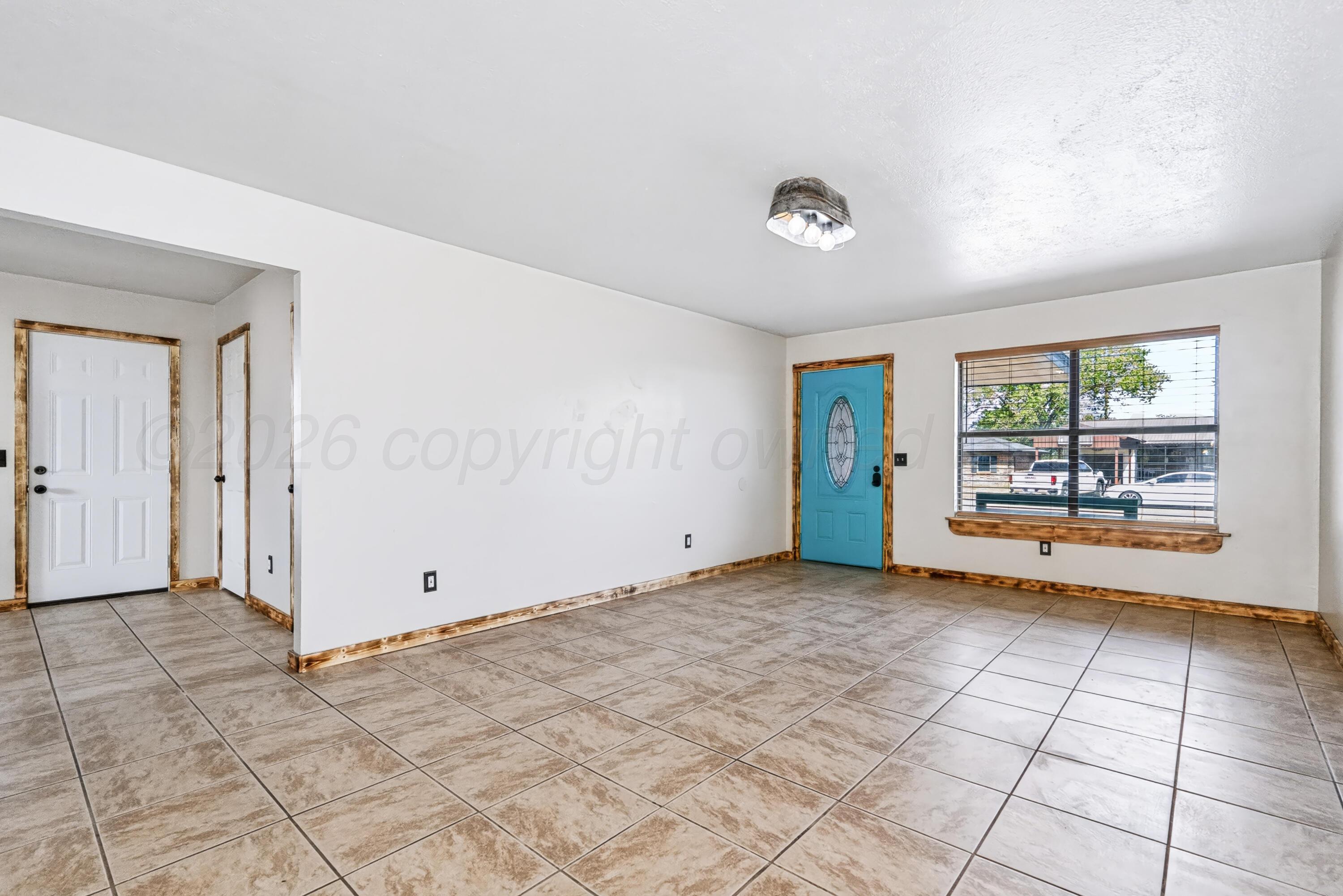606 S Vaughn Avenue Property Photo 6