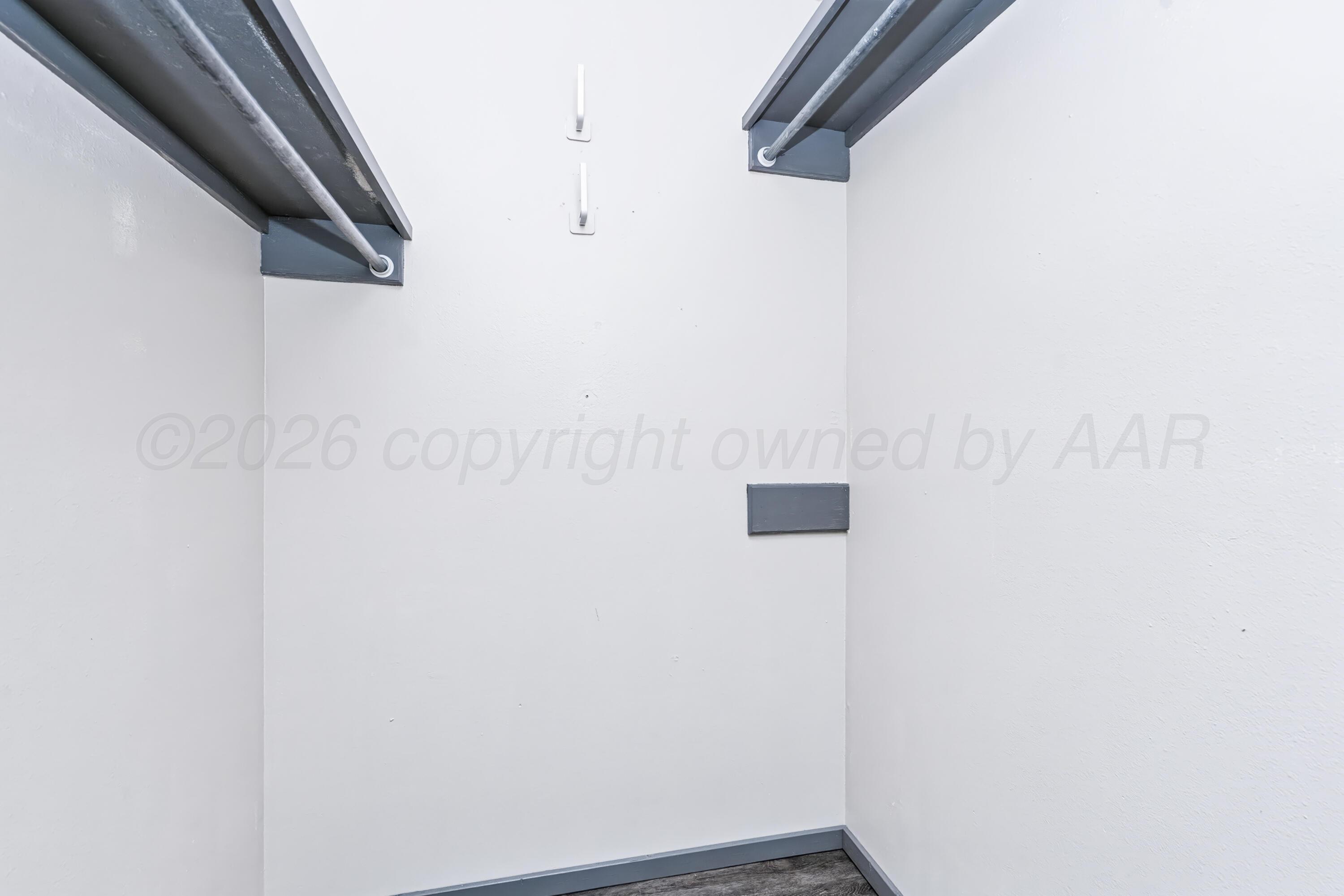 606 S Vaughn Avenue Property Photo 20