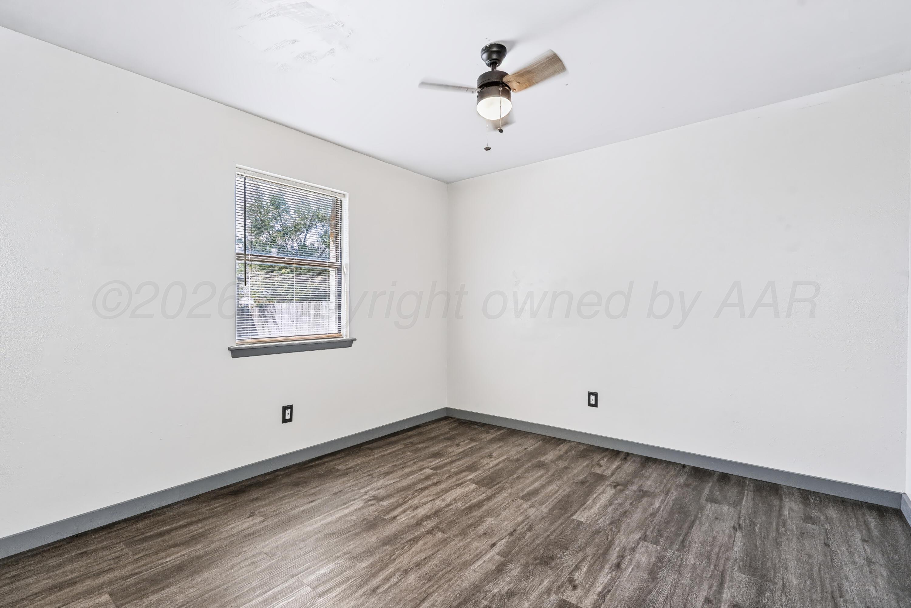 606 S Vaughn Avenue Property Photo 26