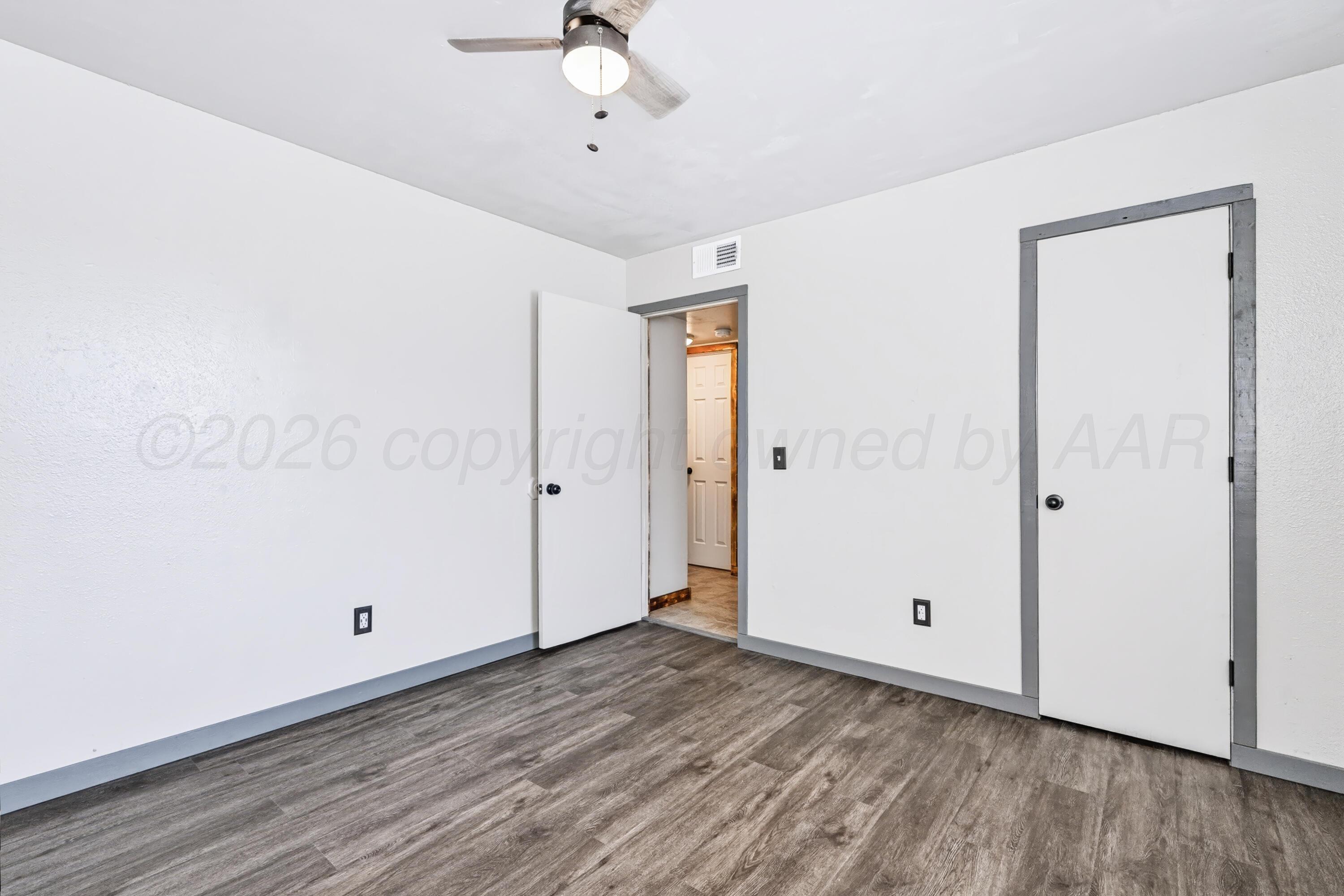 606 S Vaughn Avenue Property Photo 27