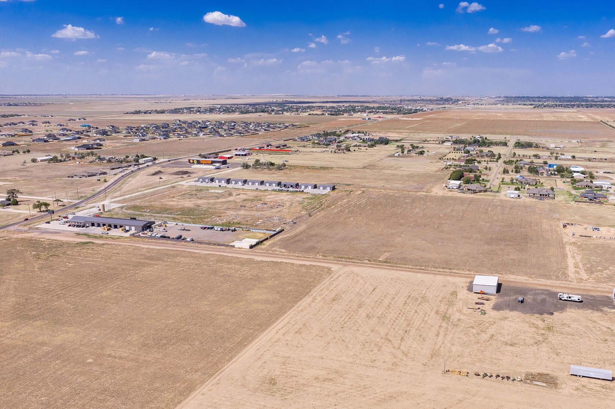 2590 Property Photo 6