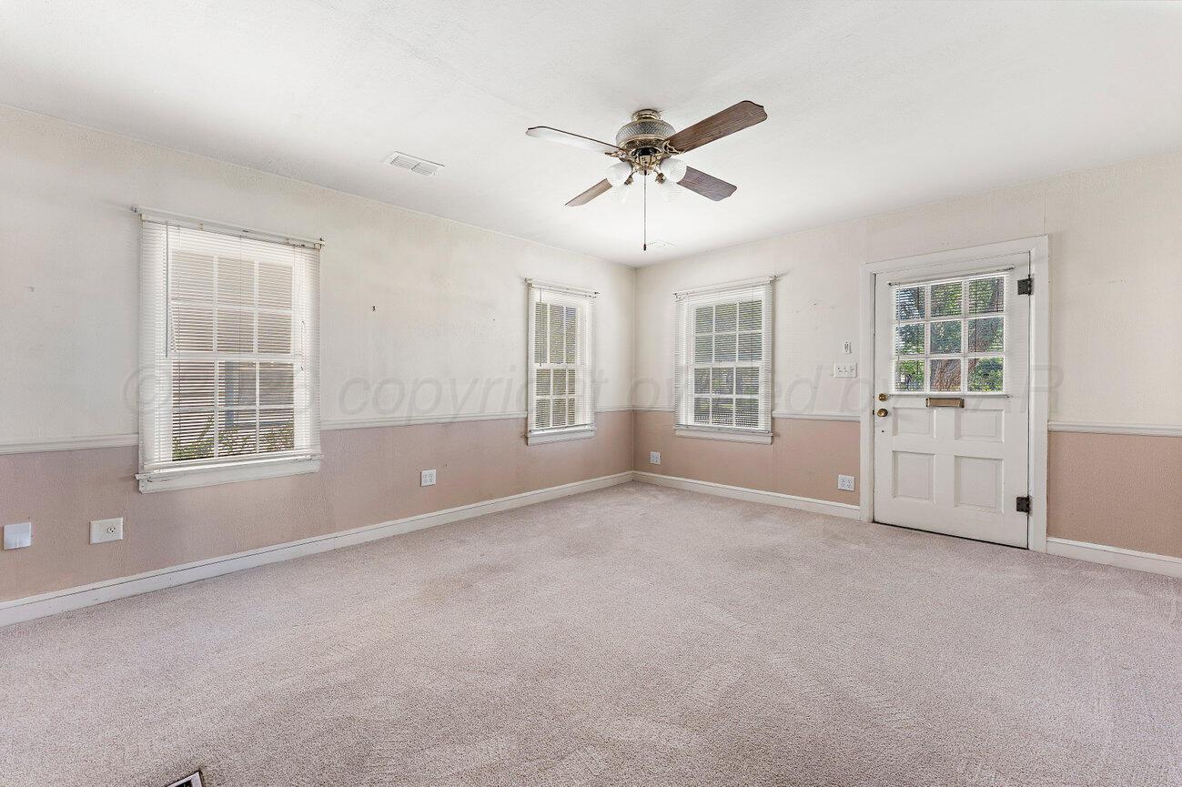 834 S Kentucky Street Property Photo 6