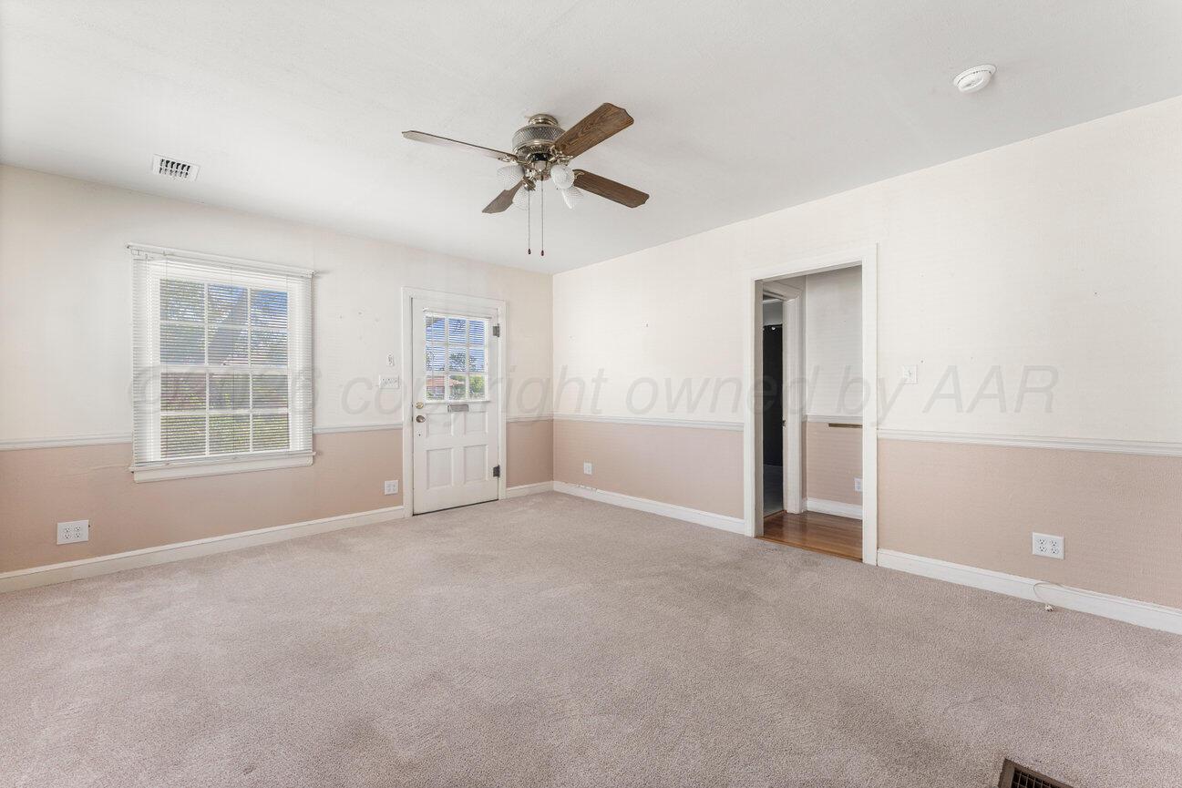 834 S Kentucky Street Property Photo 7