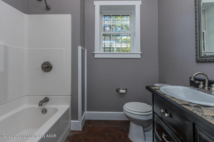 108 Wayside Drive Property Photo 10