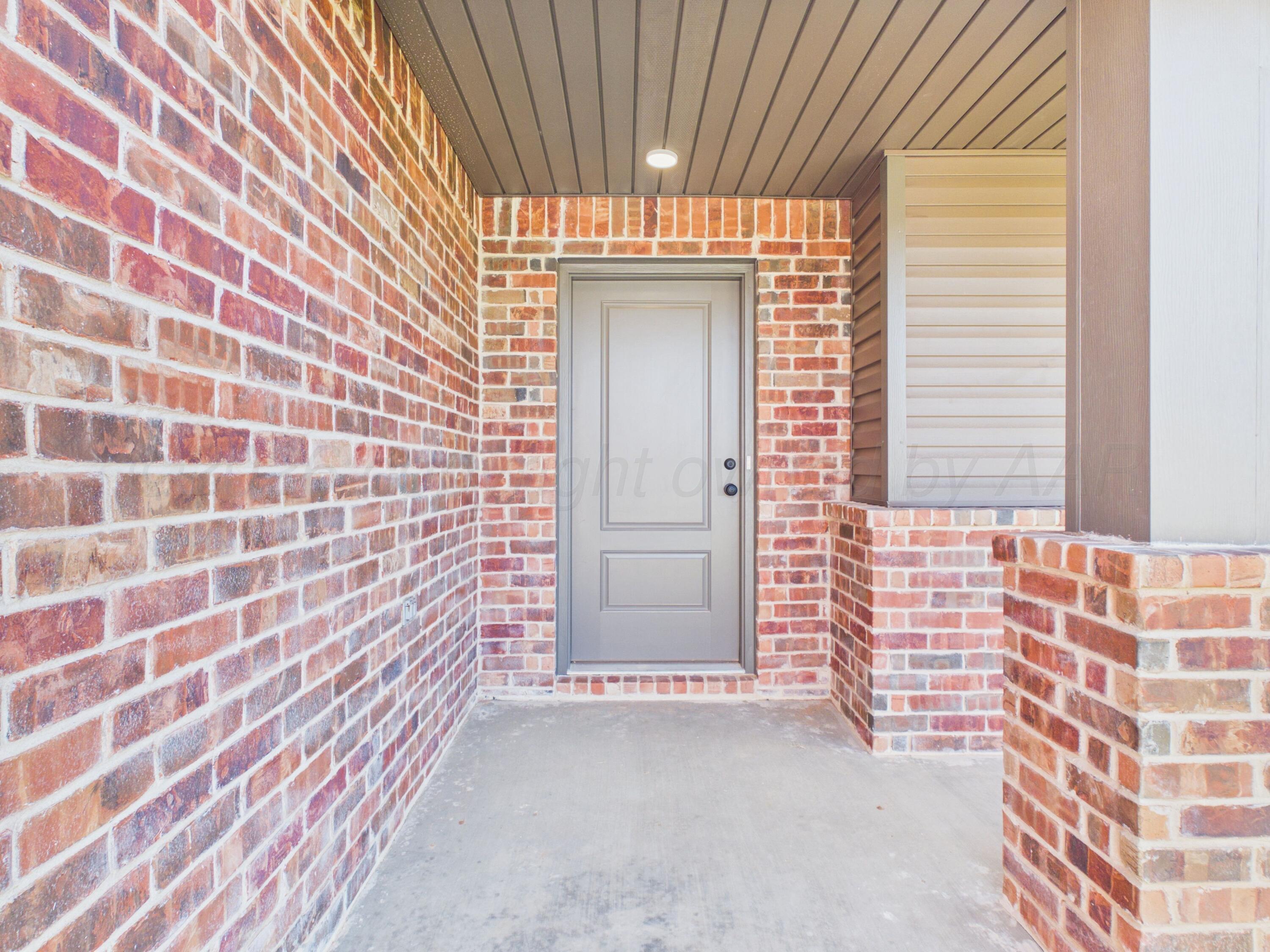 9103 Prairieland Drive Property Photo 2