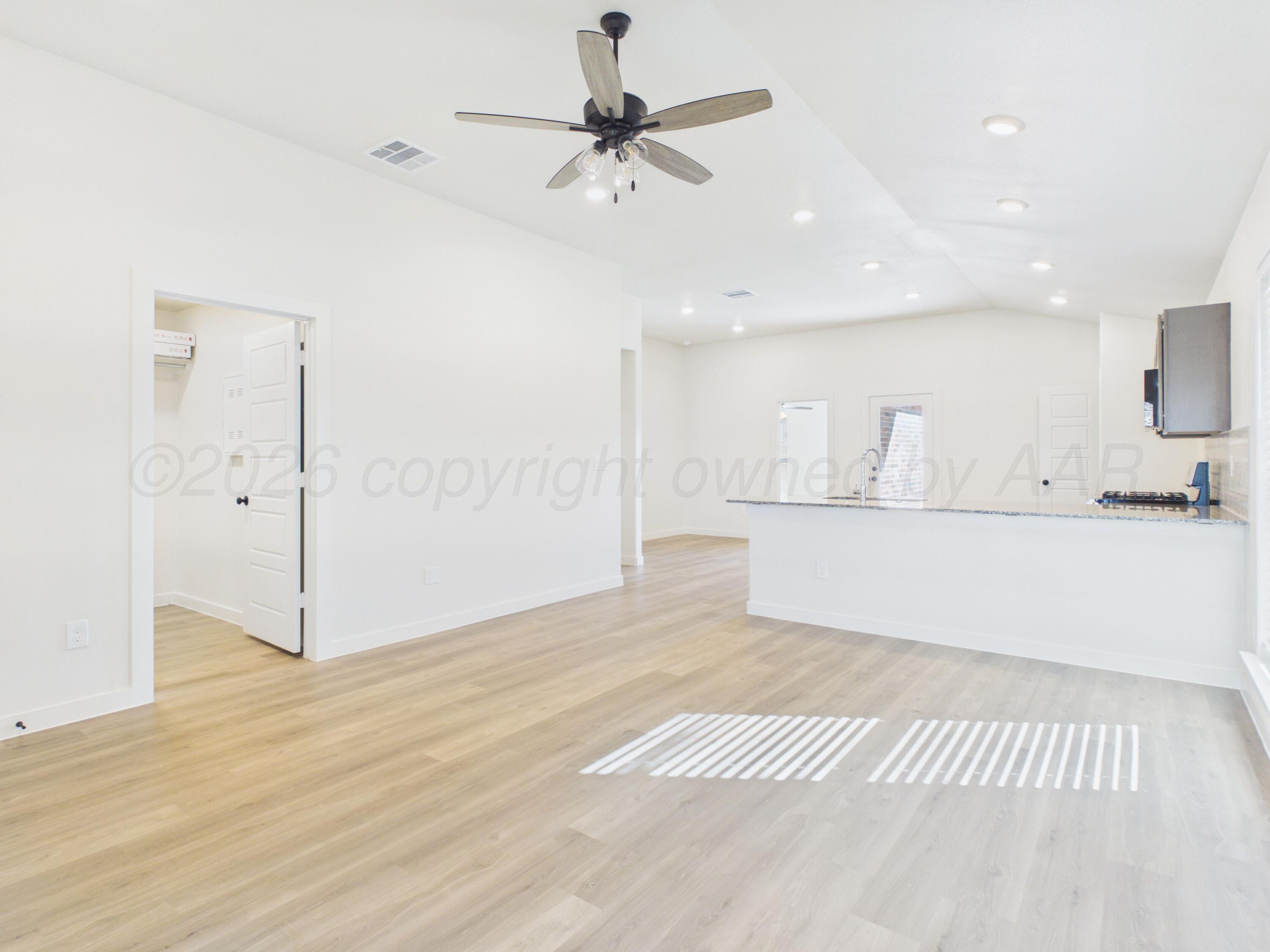 9103 Prairieland Drive Property Photo 4
