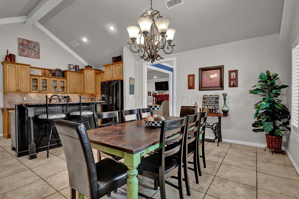 6009 Brianna Drive Property Photo 3