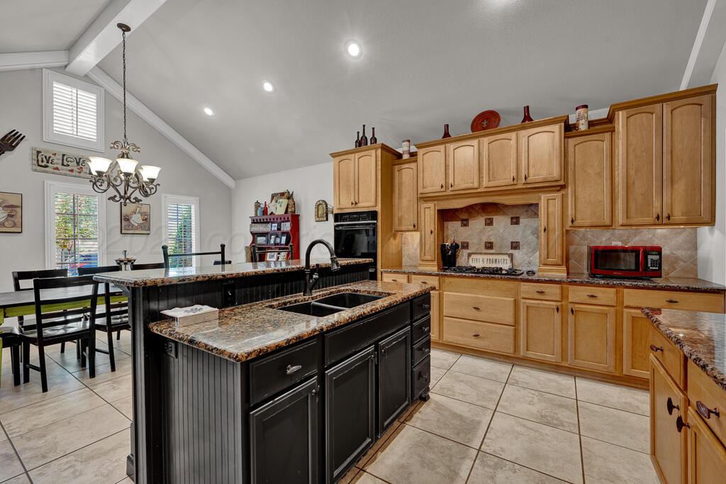 6009 Brianna Drive Property Photo 4