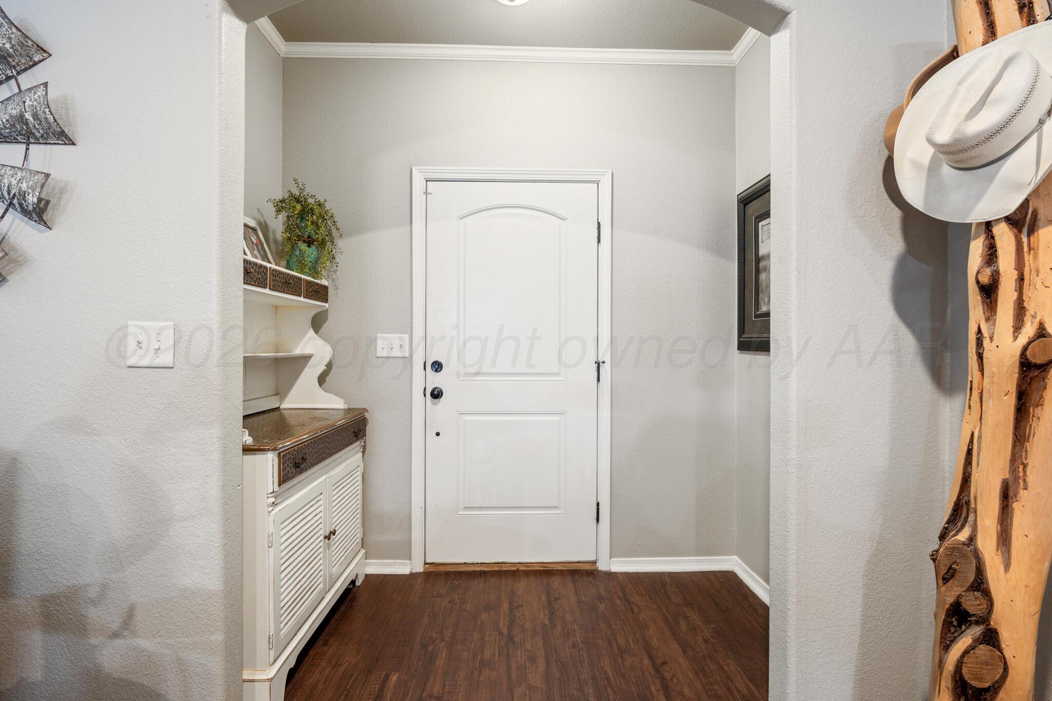 6811 Nancy Ellen Street Property Photo 2