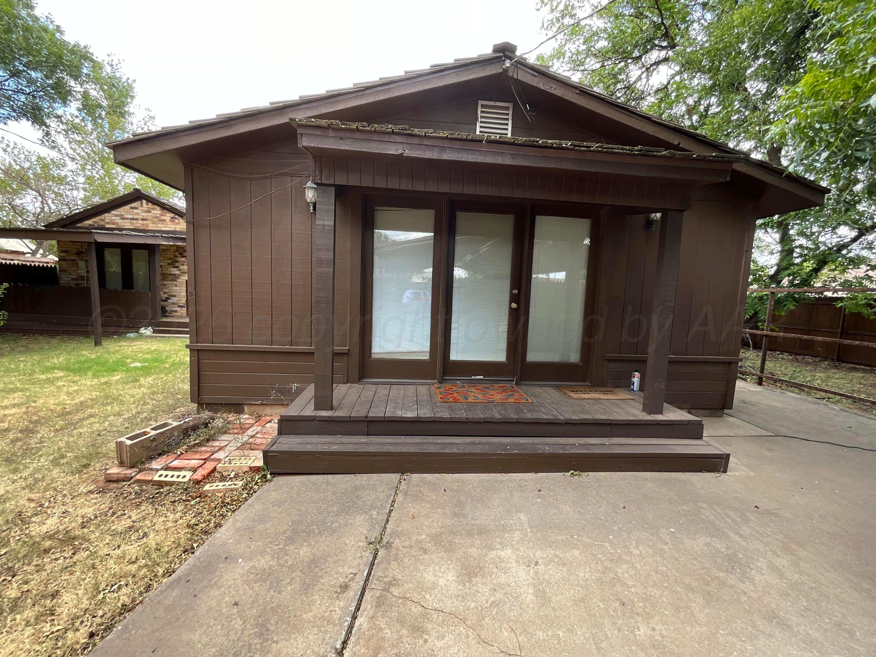 1306 Nw Ave I Property Photo 9