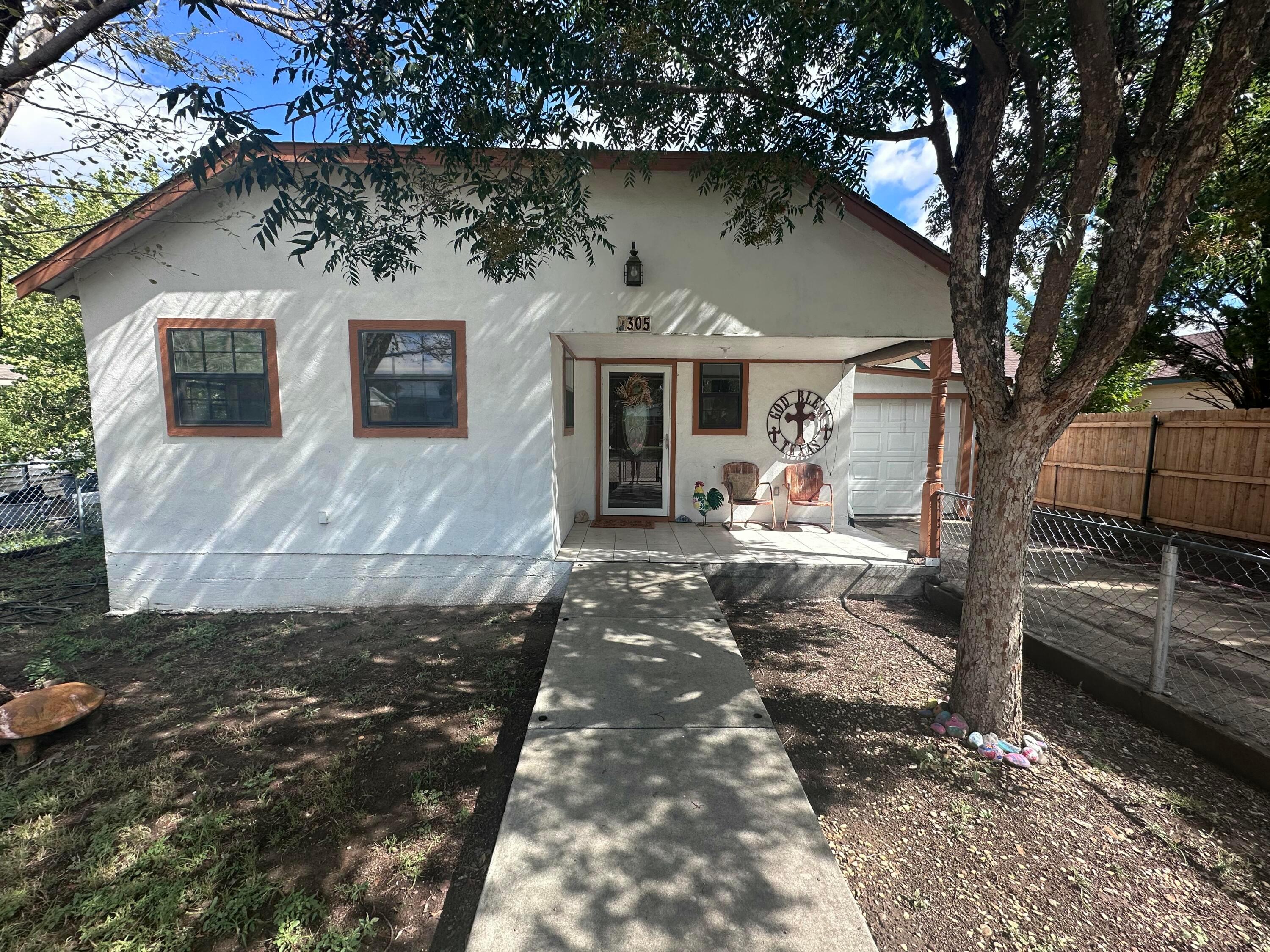 305 S Hoyne Avenue Property Photo 1
