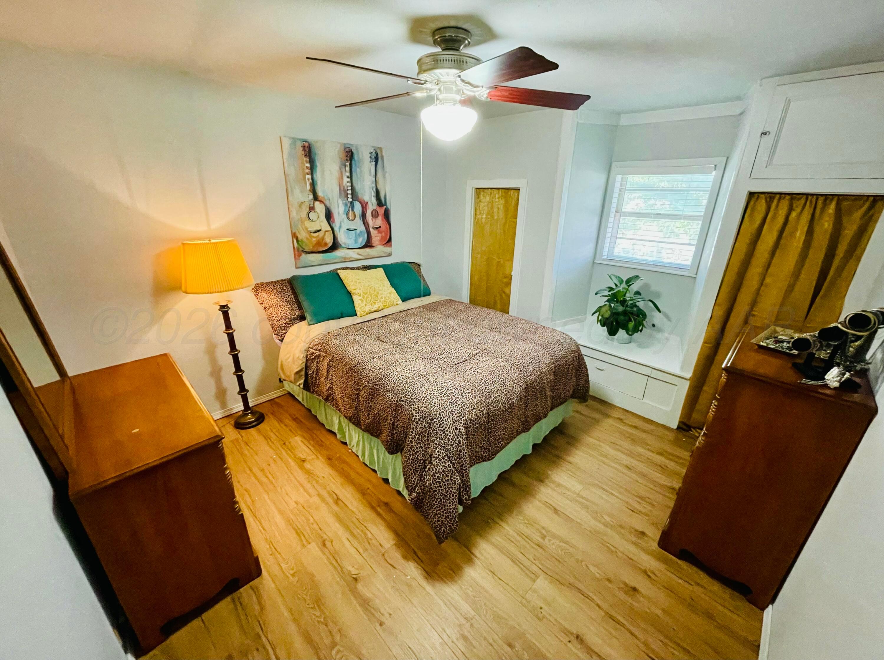 305 S Hoyne Avenue Property Photo 8