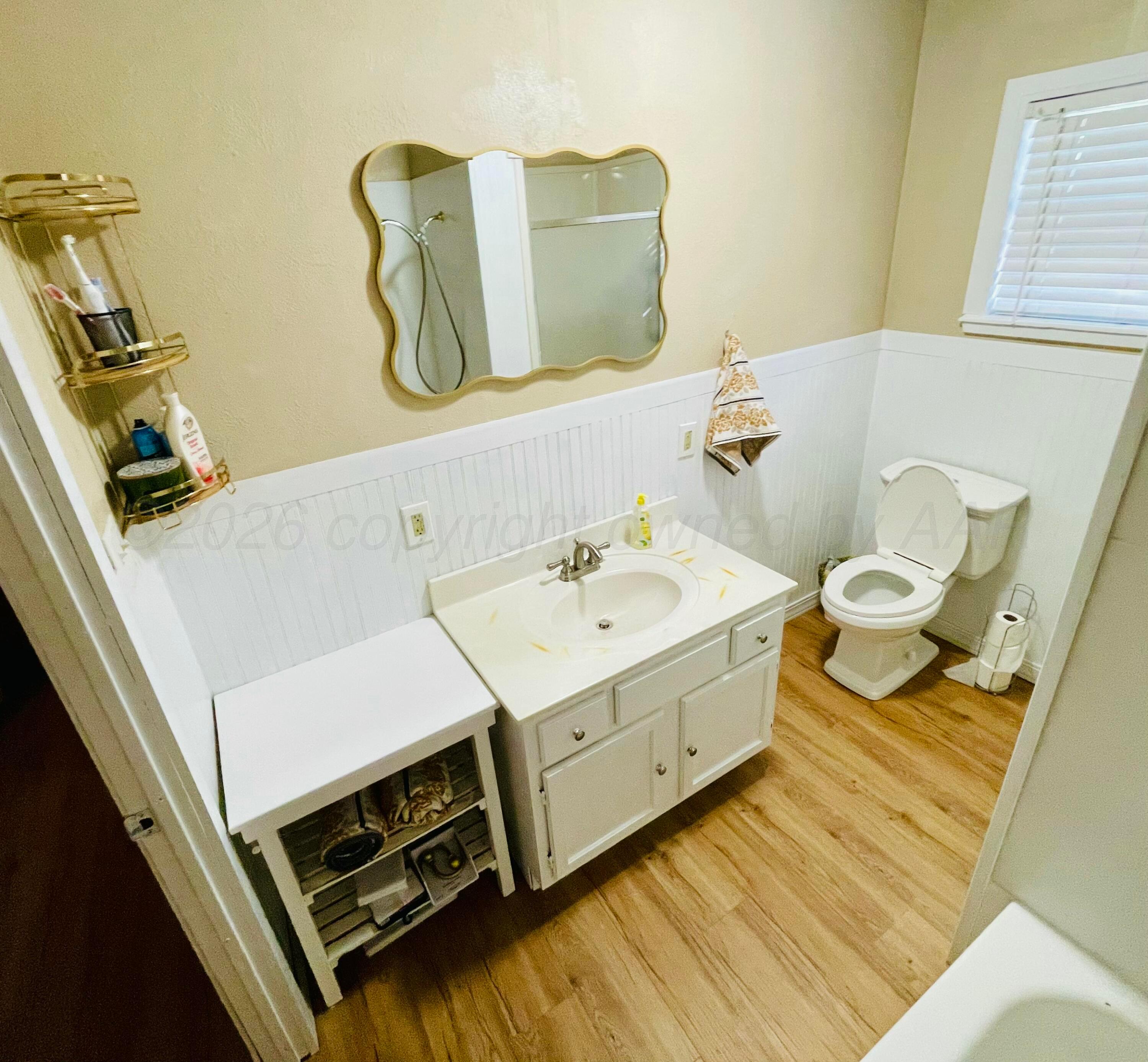 305 S Hoyne Avenue Property Photo 10