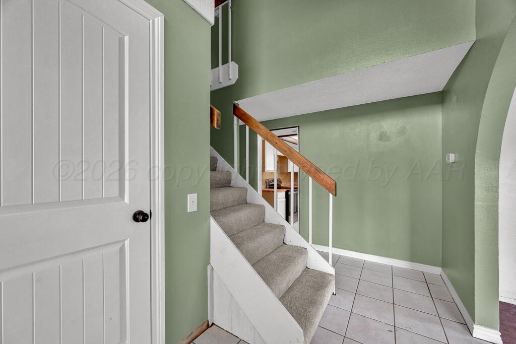 3004 Shores Court Property Photo 5