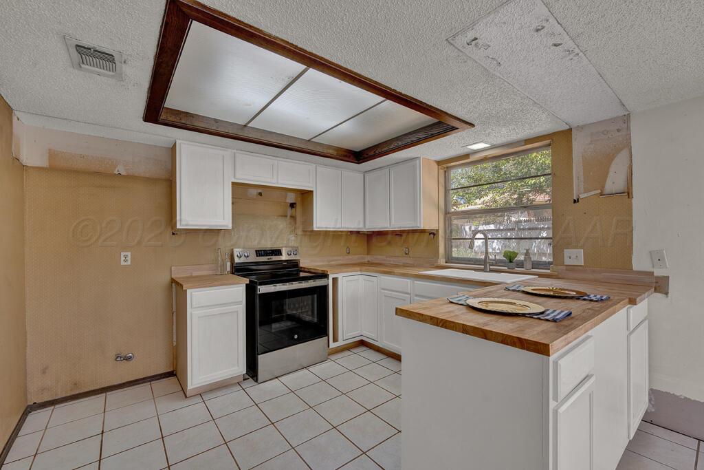 3004 Shores Court Property Photo 13
