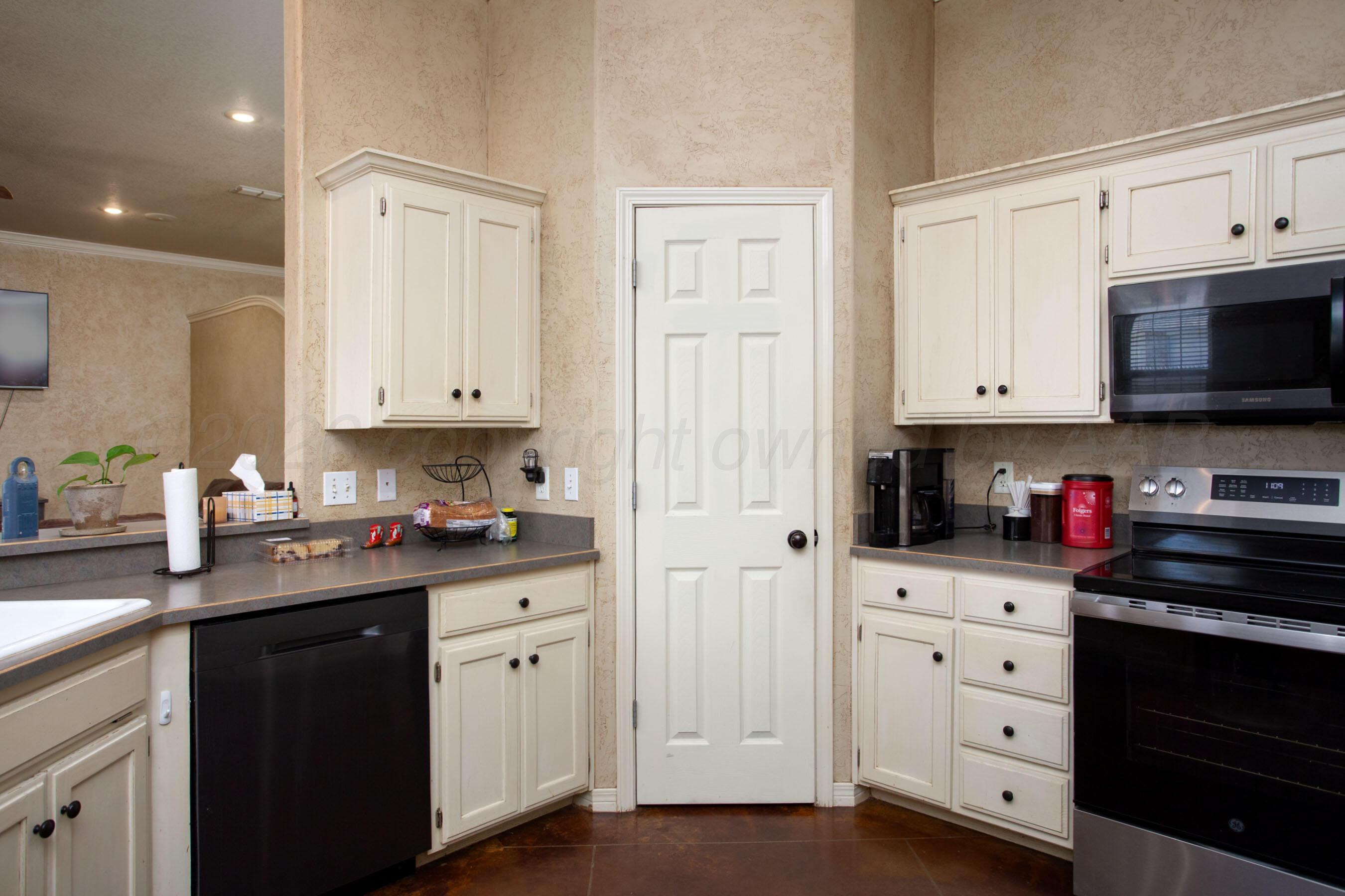 6703 Achieve Drive Property Photo 10