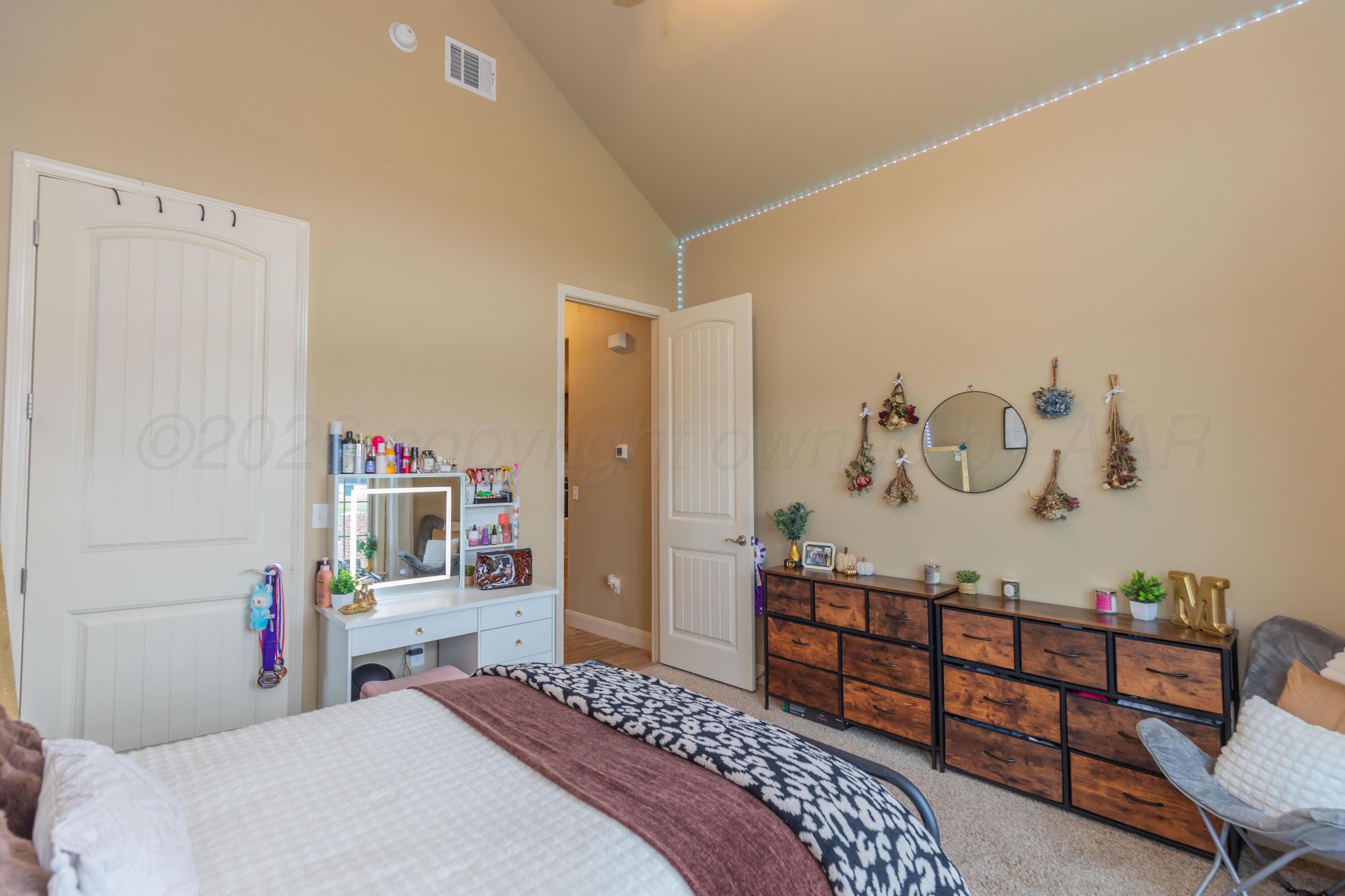 63 Canyon East Parkway Property Photo 26
