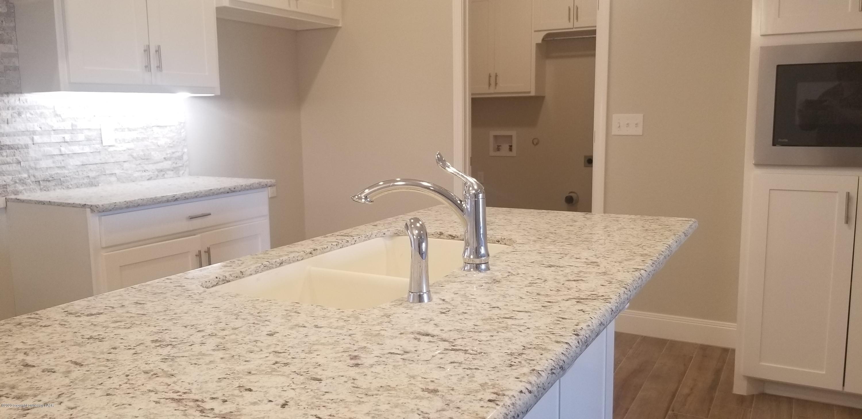 9407 Staten Island Street Property Photo 4