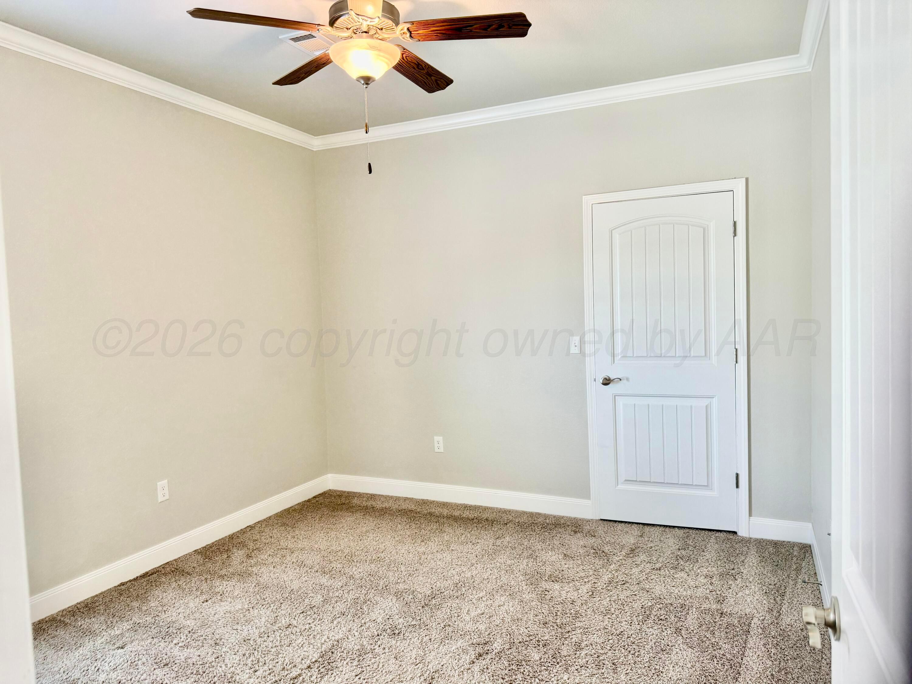 9407 Staten Island Street Property Photo 8