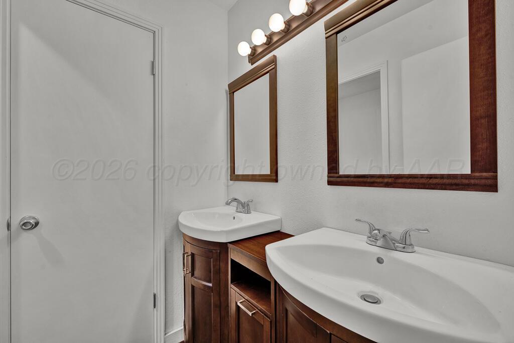 4408 S Travis Street Property Photo 14