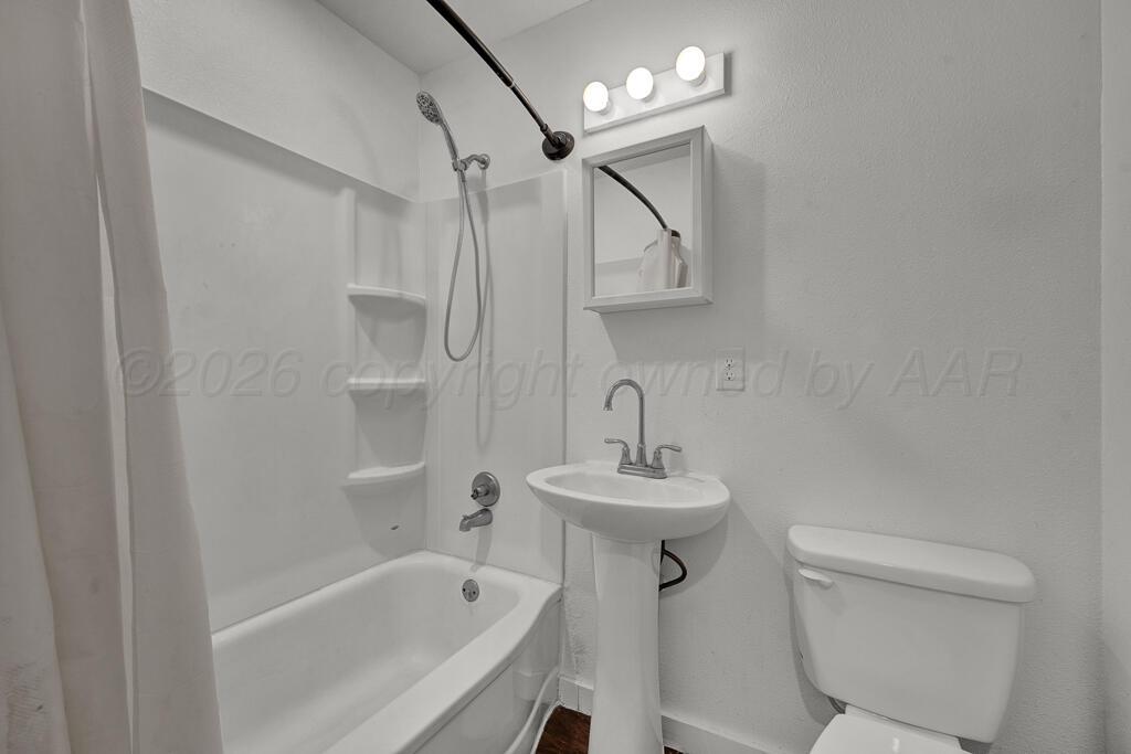 4408 S Travis Street Property Photo 18