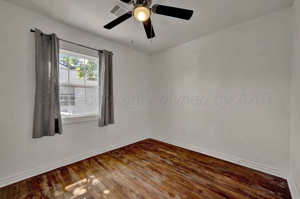 4408 S Travis Street Property Photo 19