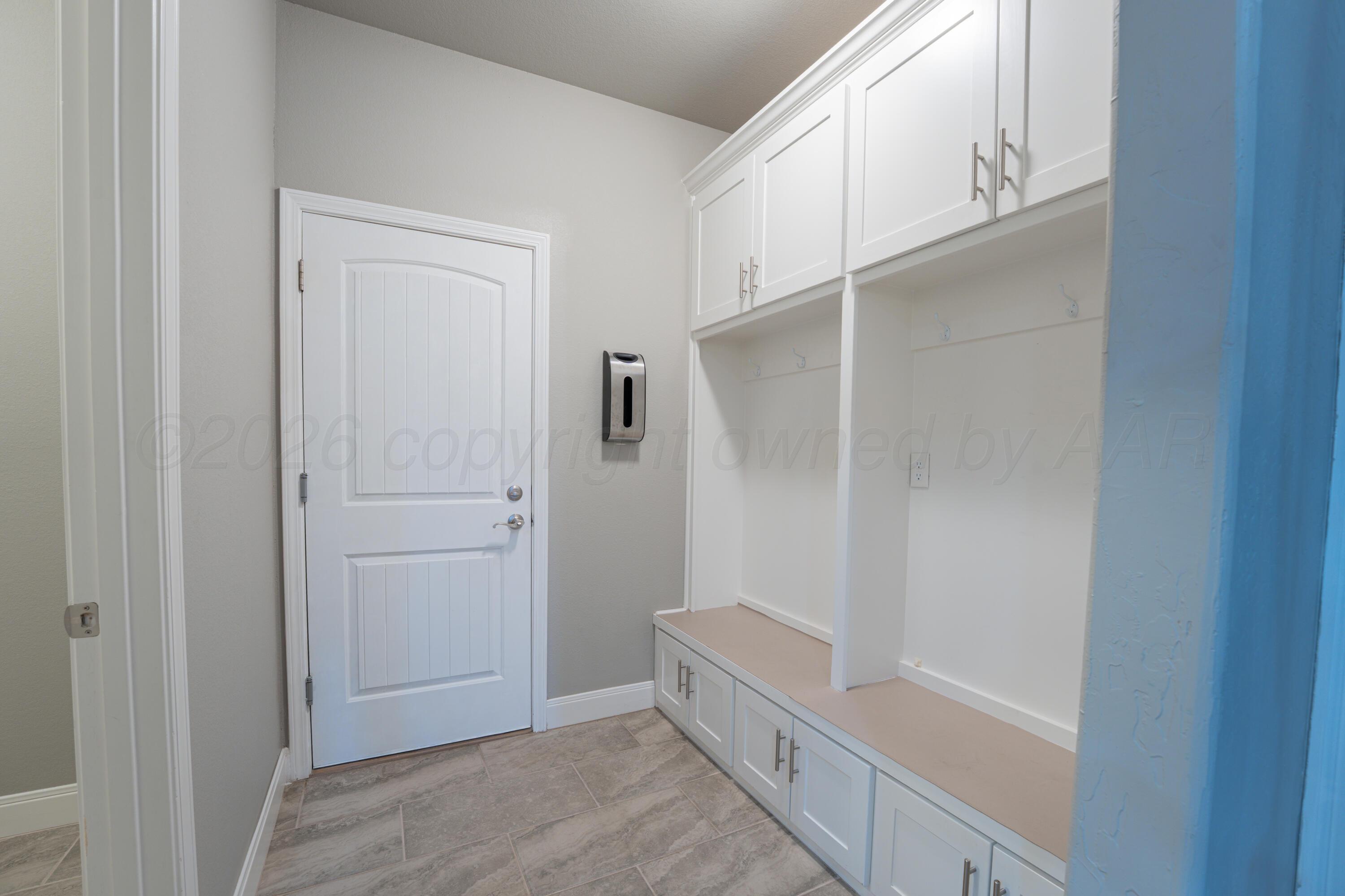 9003 Staten Island Street Property Photo 15