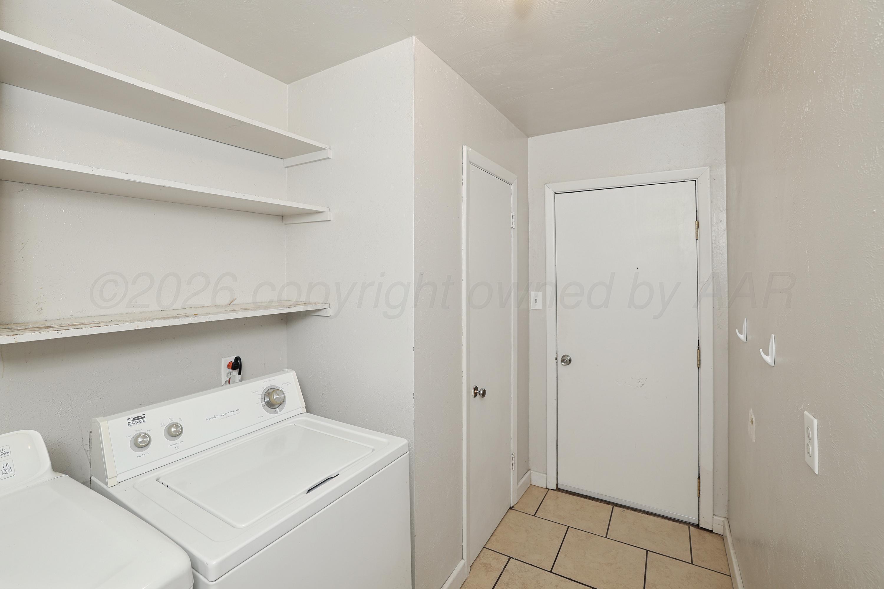 1900 N Wells Street Property Photo 21