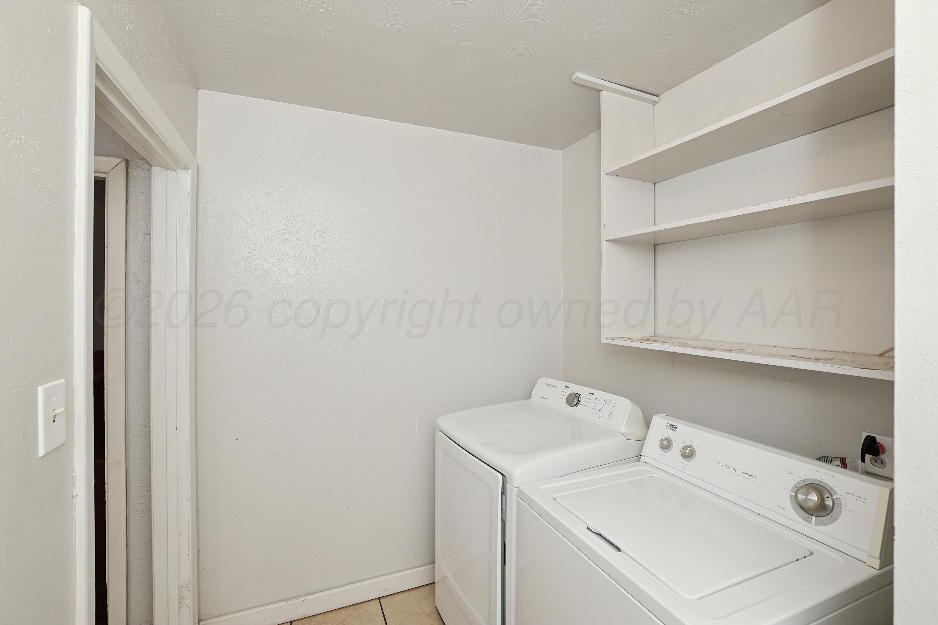 1900 N Wells Street Property Photo 22
