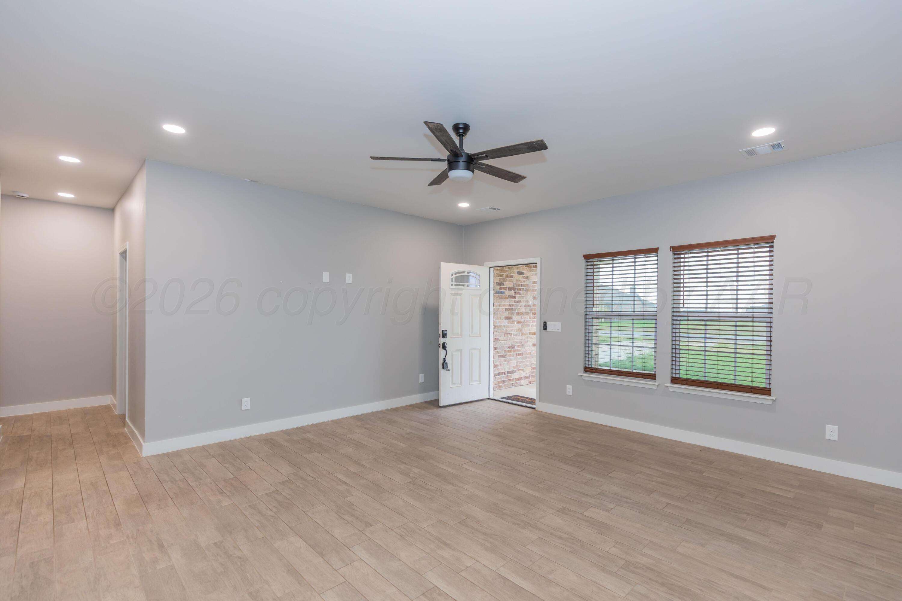 17850 Lone Ranch Road Property Photo 8