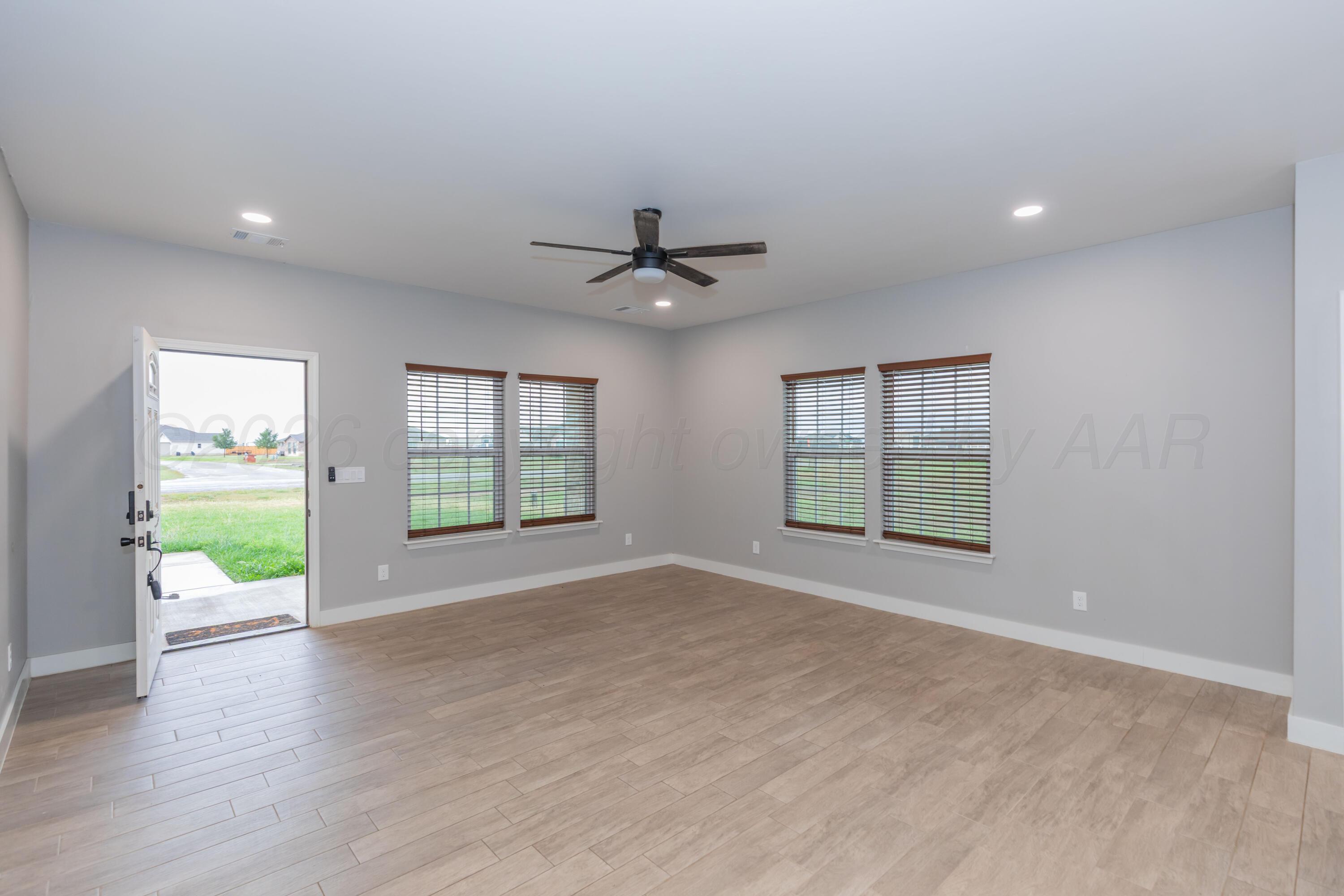 17850 Lone Ranch Road Property Photo 9