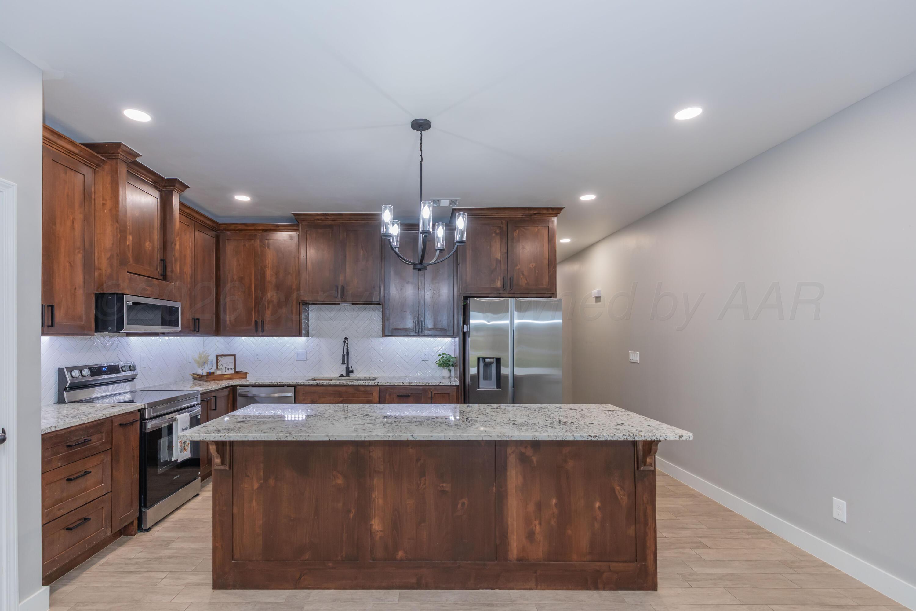 17850 Lone Ranch Road Property Photo 11