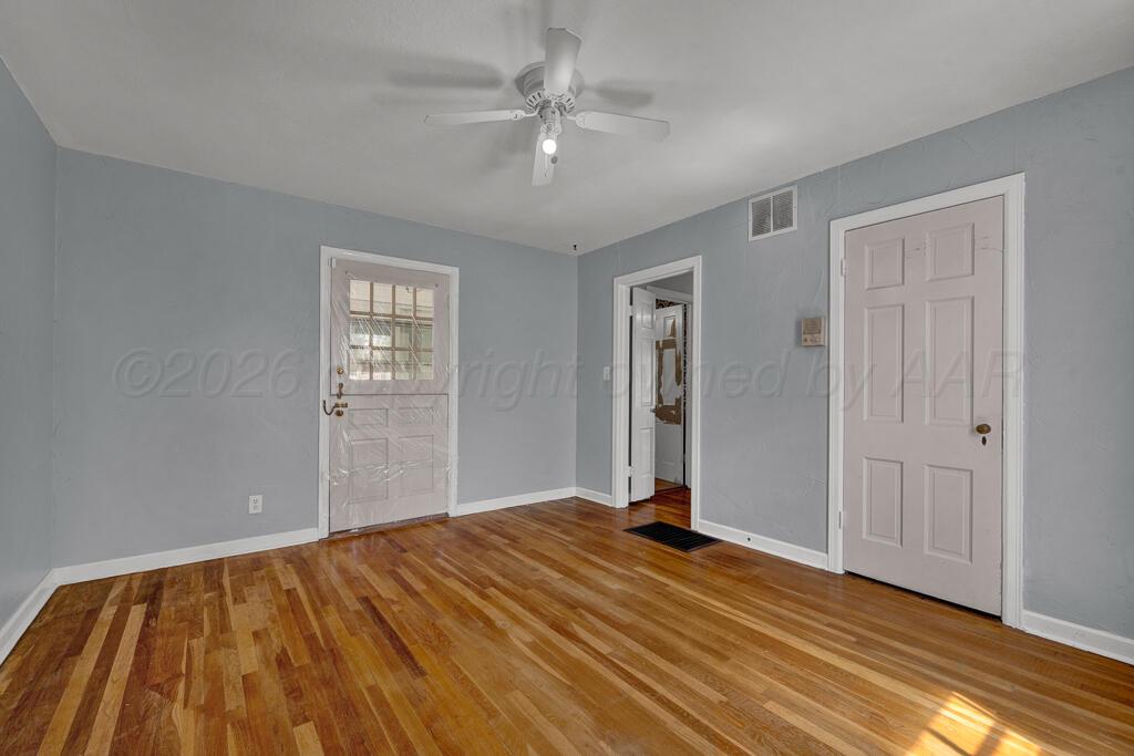 2902 S Tyler Street Property Photo 23
