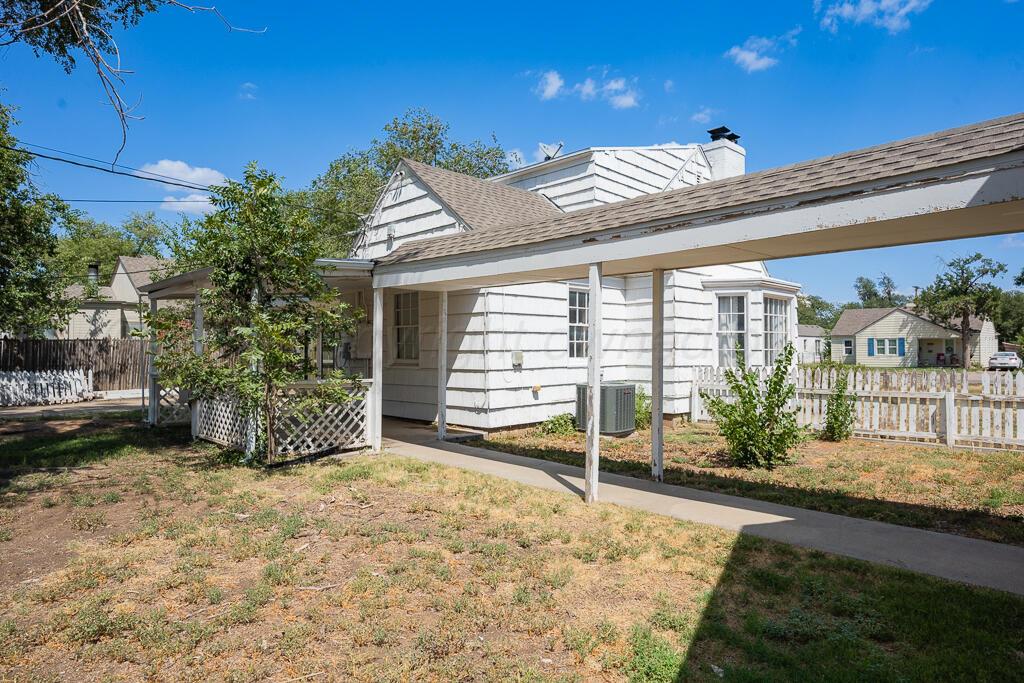 2902 S Tyler Street Property Photo 36