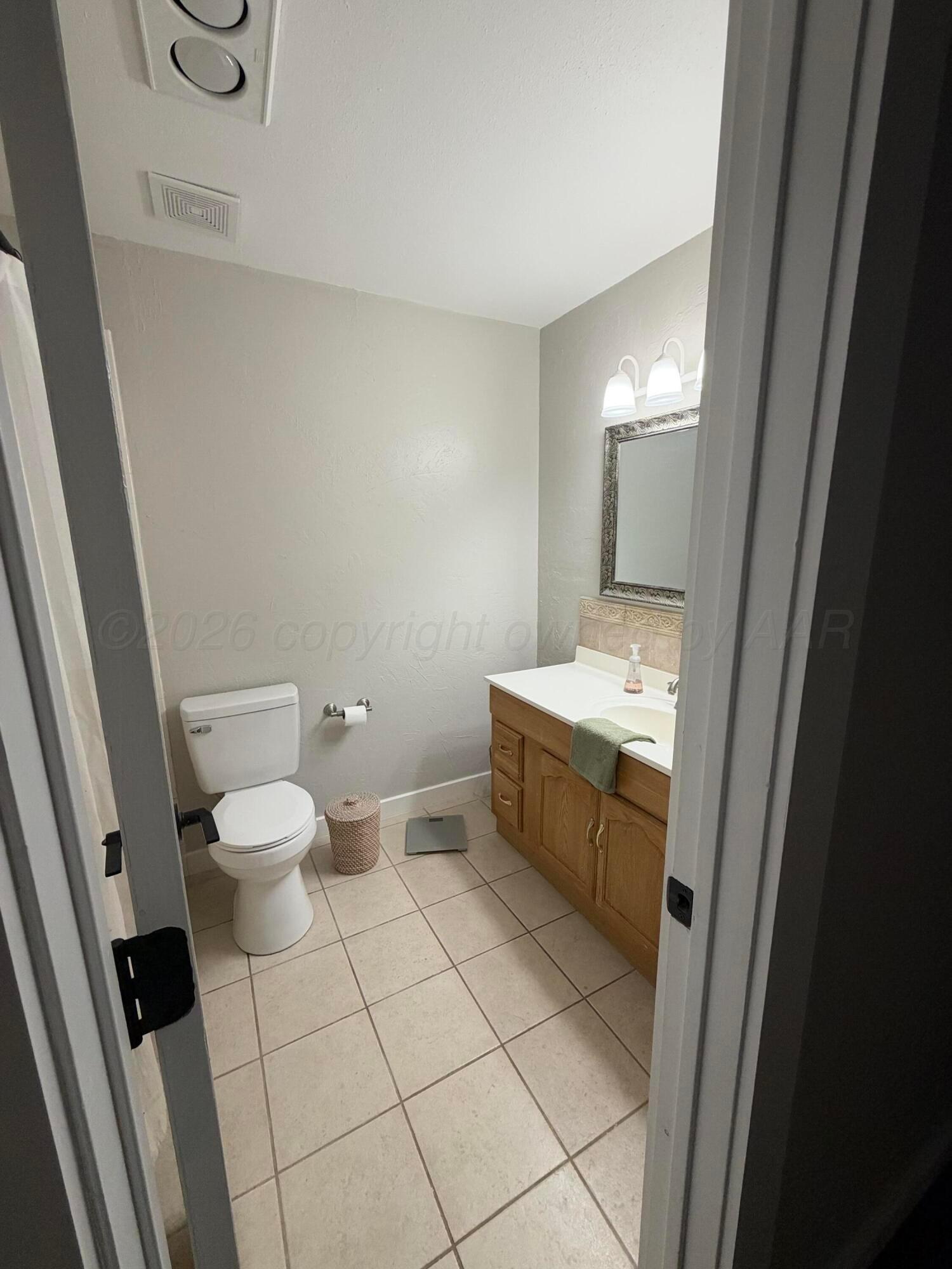 1016 Holly Lane Property Photo 12