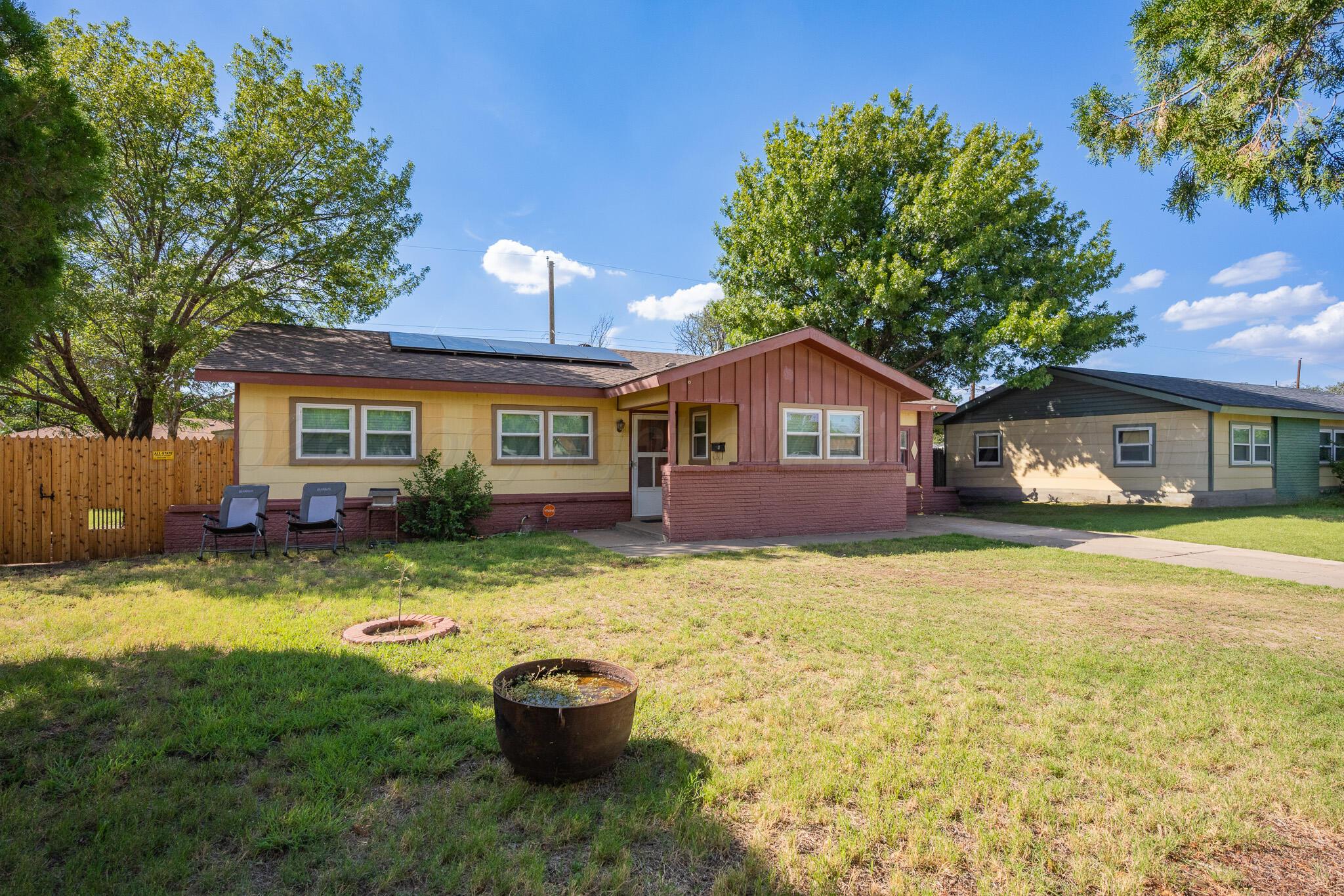 3204 PRYOR Street Property Photo 1