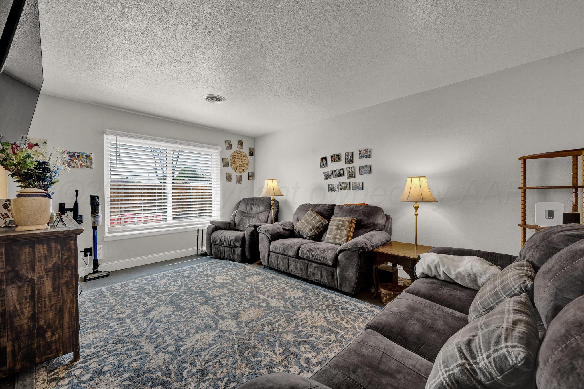 3204 Pryor Street Property Photo 5