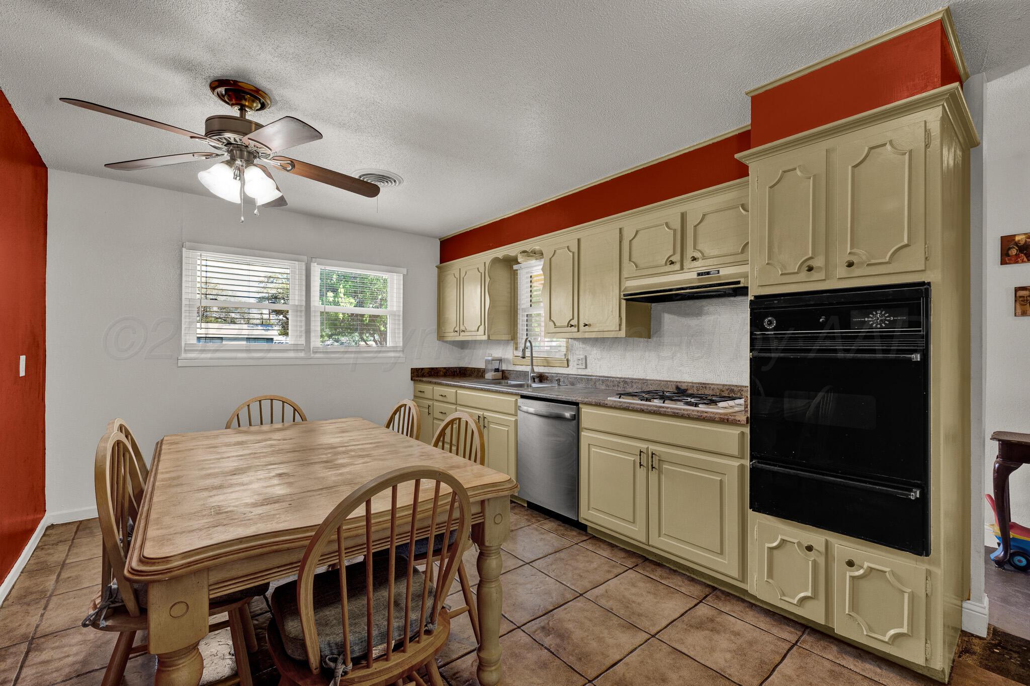3204 Pryor Street Property Photo 6