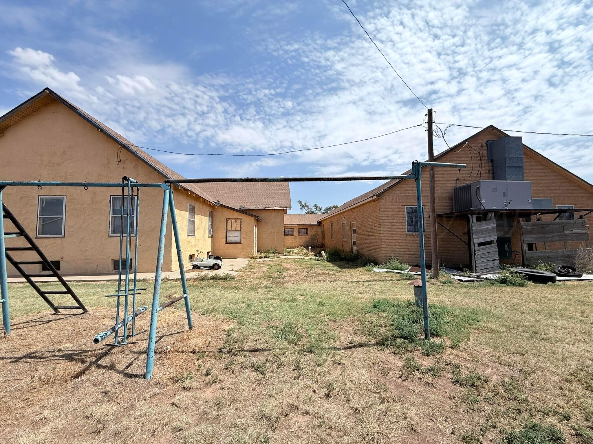 609 Walnut Street Property Photo 4