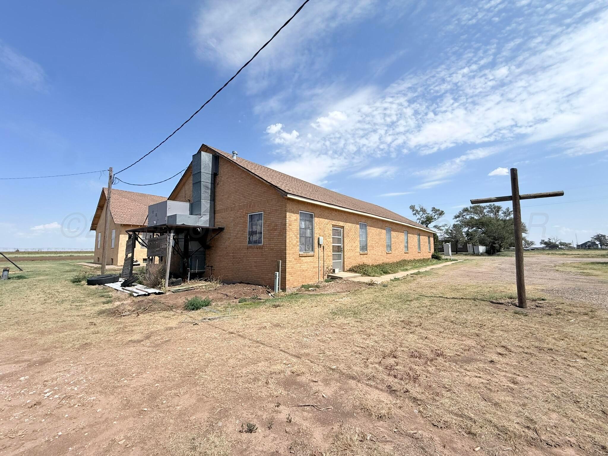 609 Walnut Street Property Photo 5
