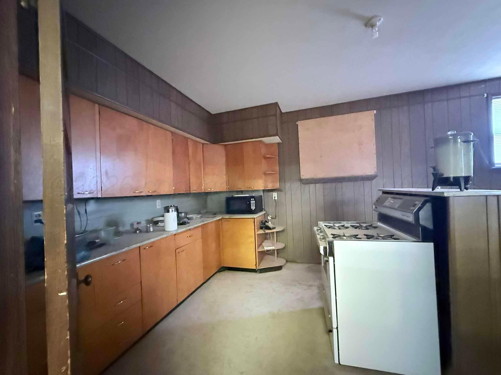 609 Walnut Street Property Photo 9