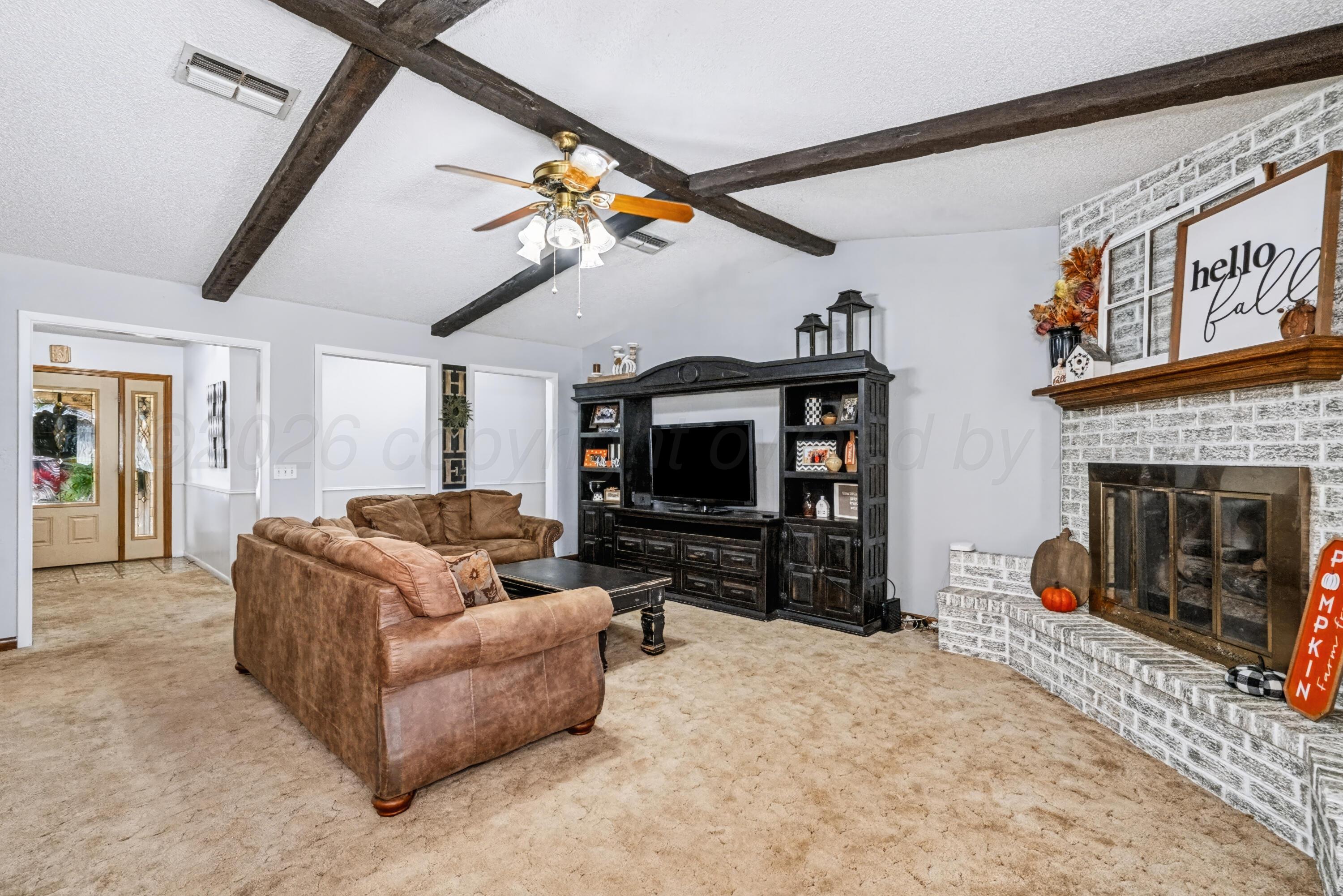 725 Bennett Drive Property Photo 8