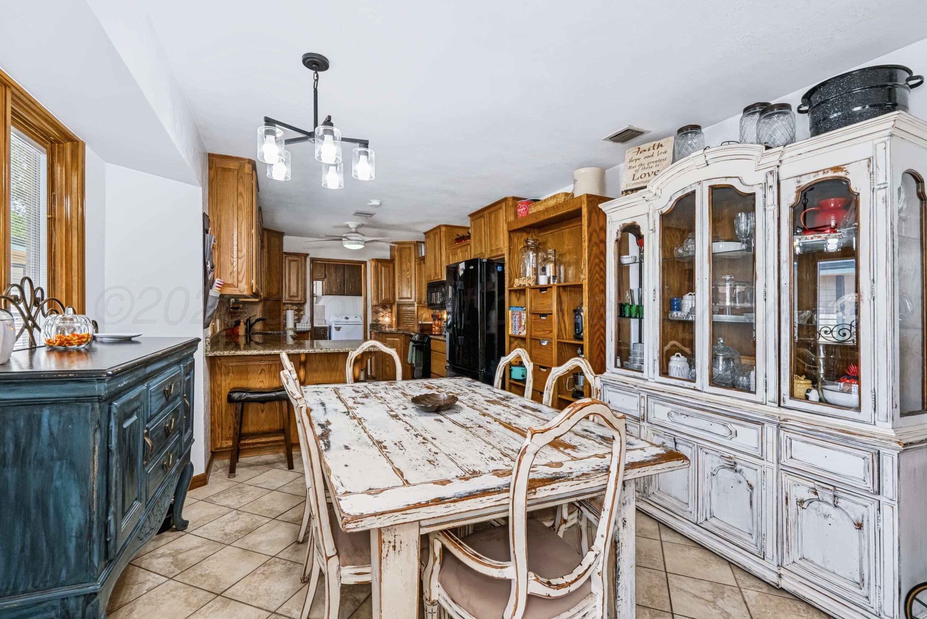 725 Bennett Drive Property Photo 11