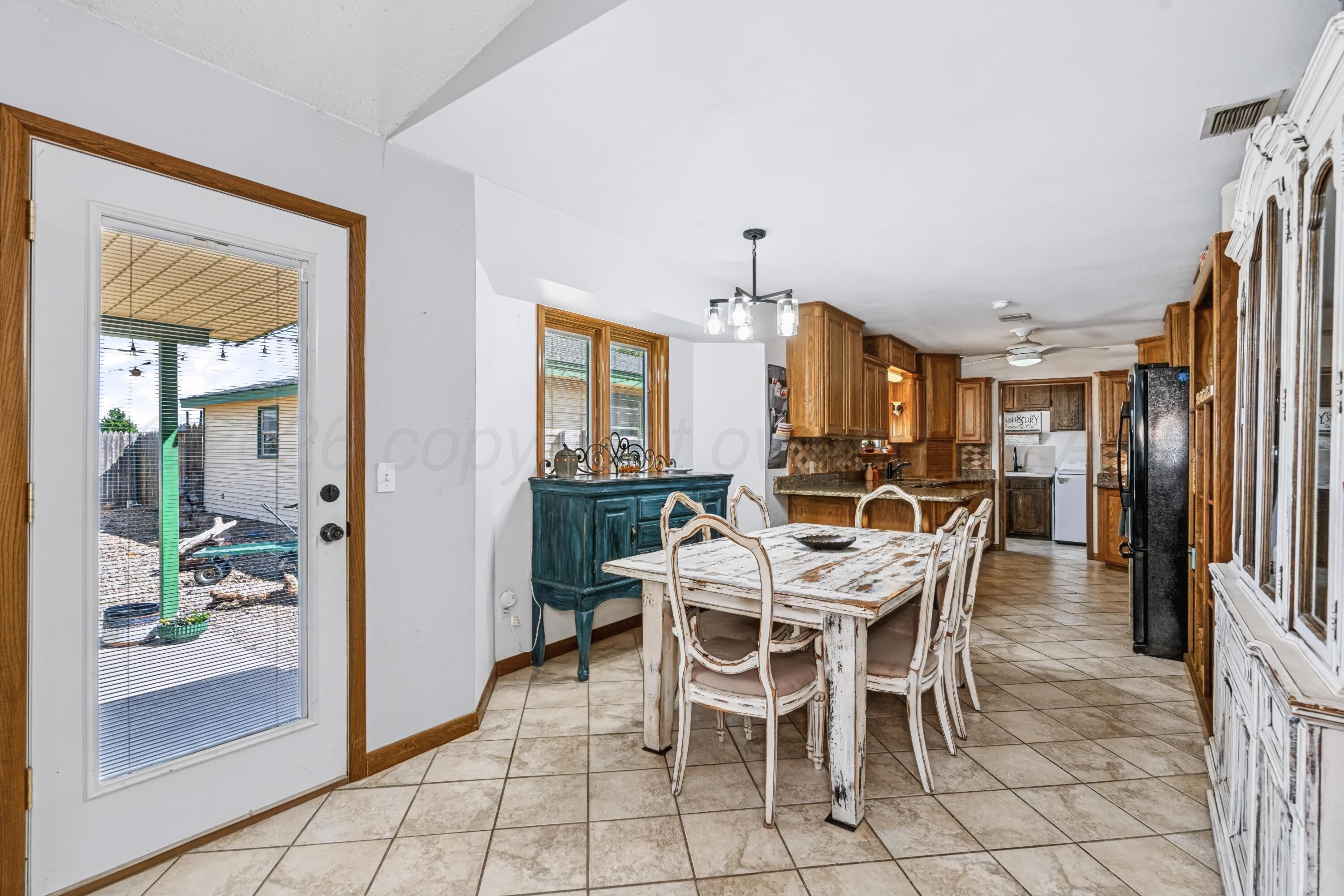 725 Bennett Drive Property Photo 12