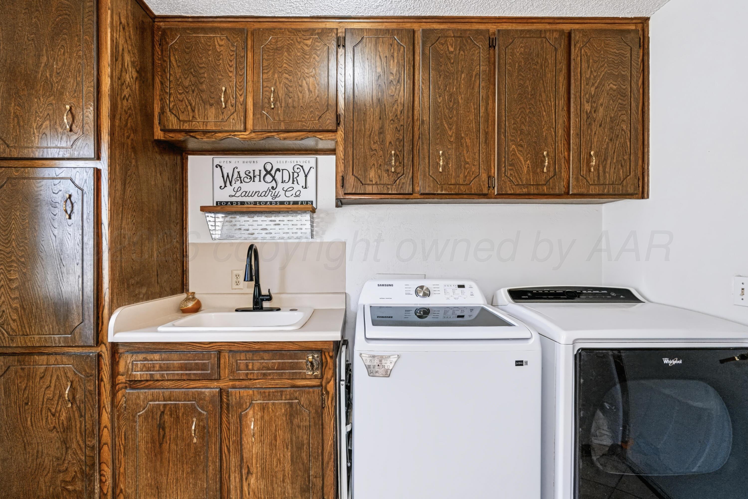 725 Bennett Drive Property Photo 18