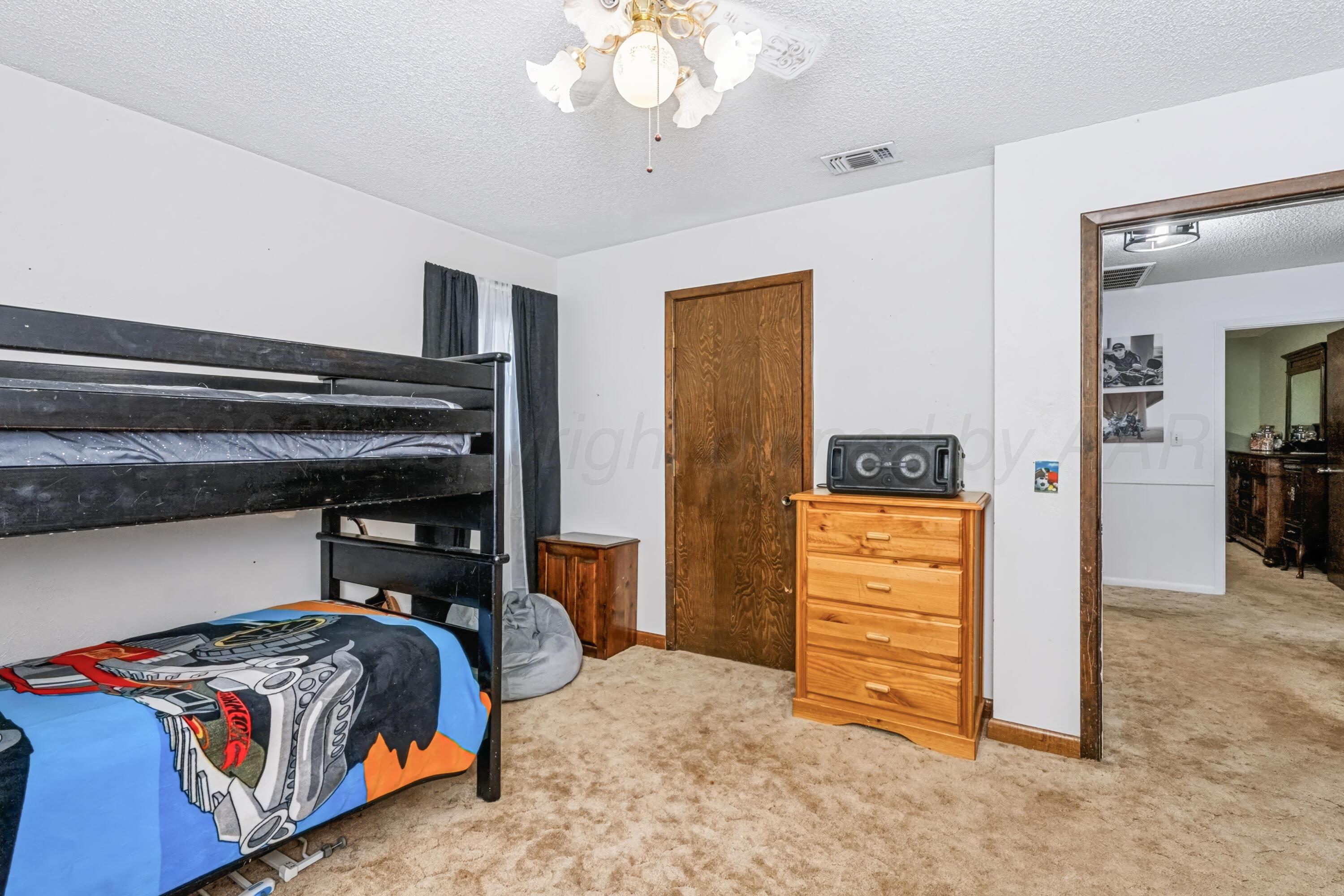 725 Bennett Drive Property Photo 33